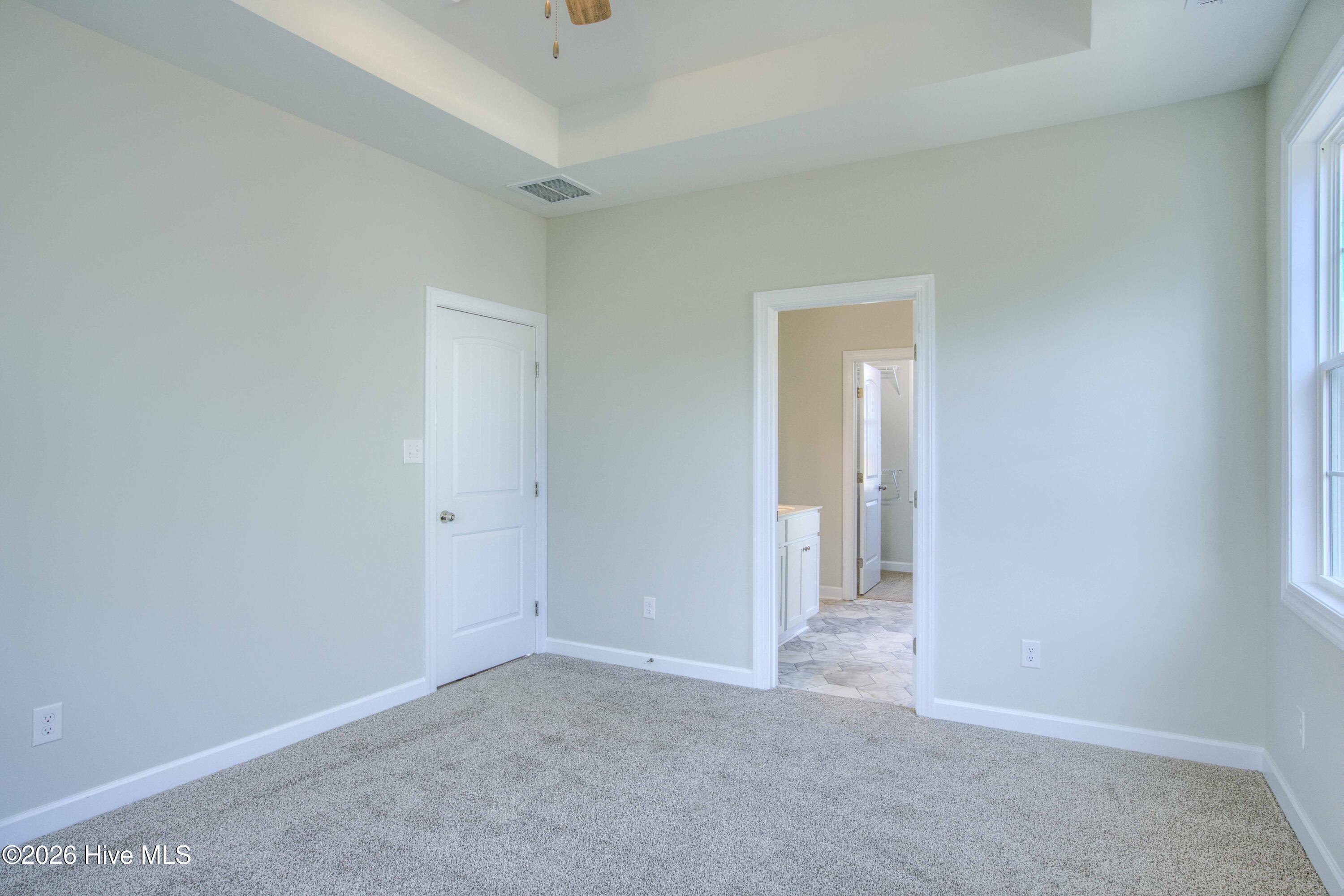 100526868 | Photo 13