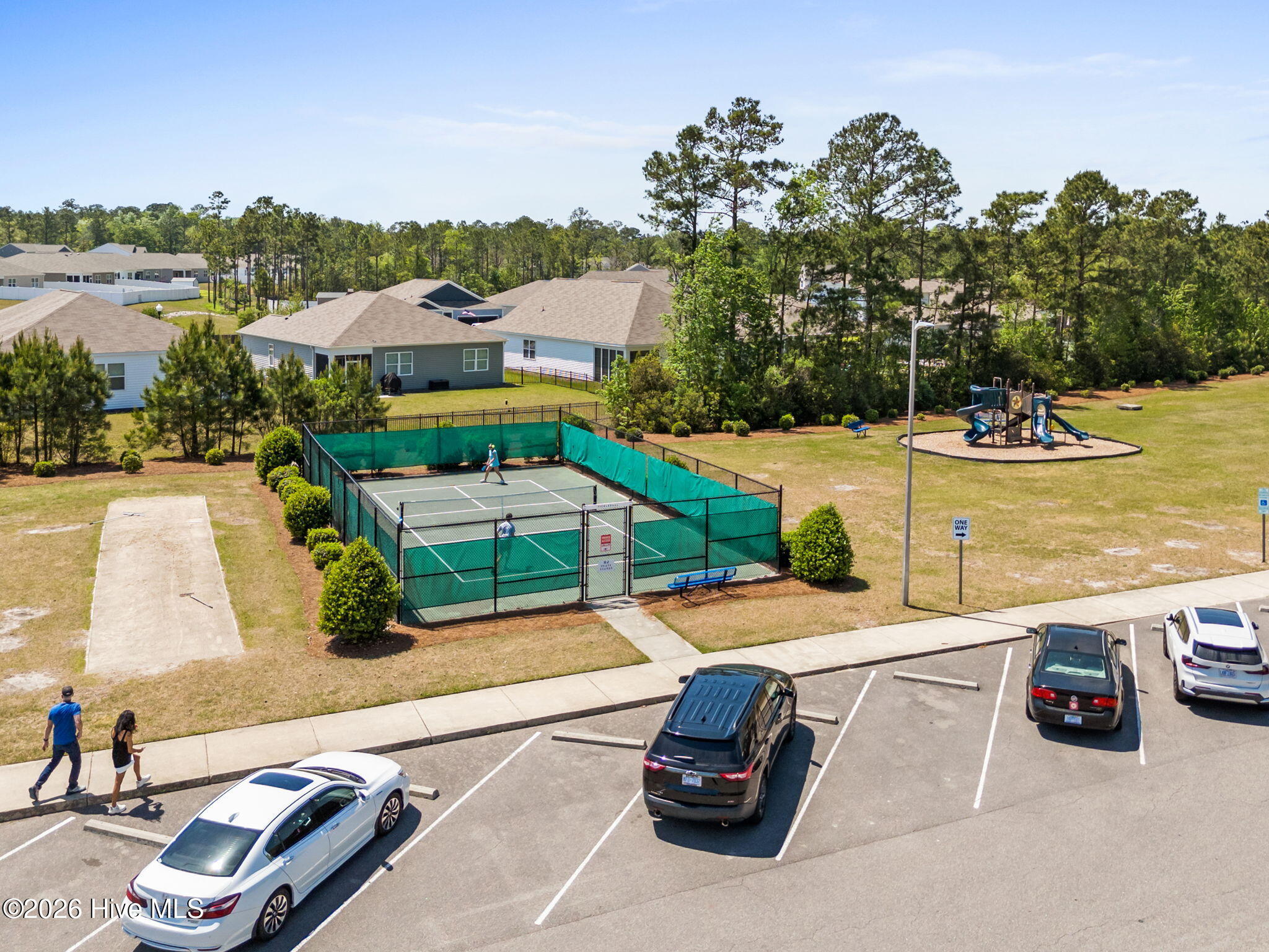 100568064 | Photo 67