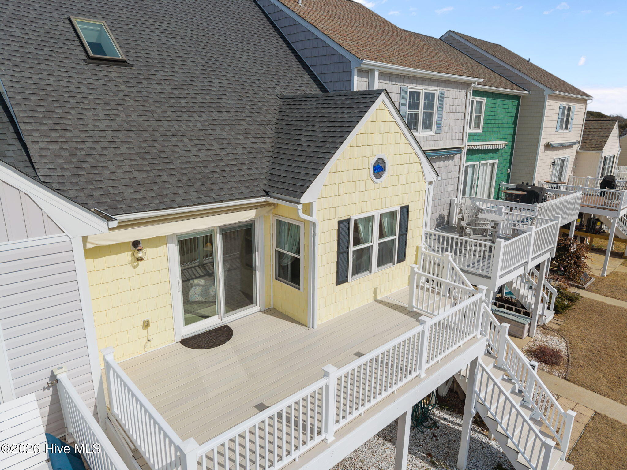 100555604 | Photo 37