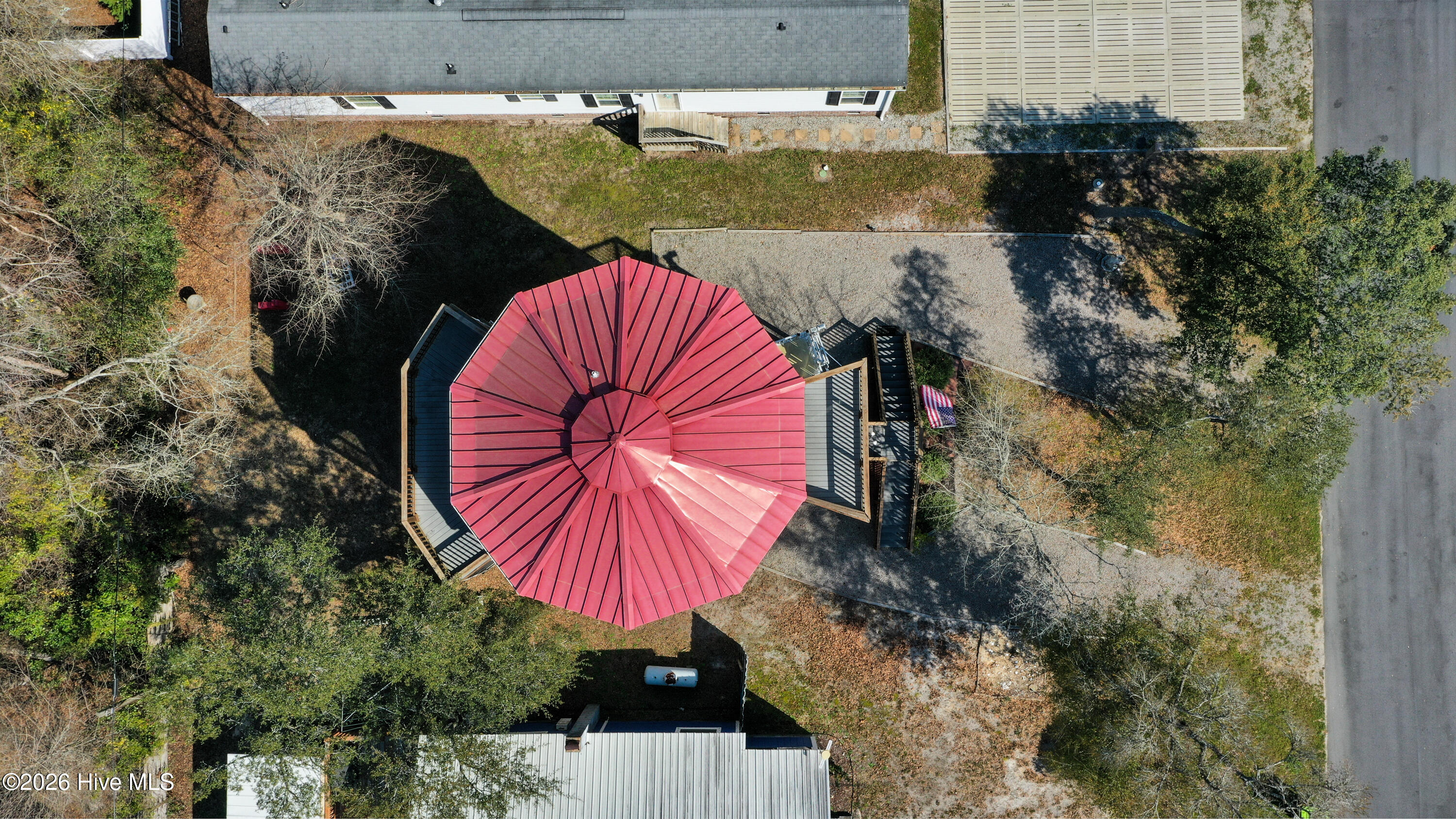 100562809 | Photo 36