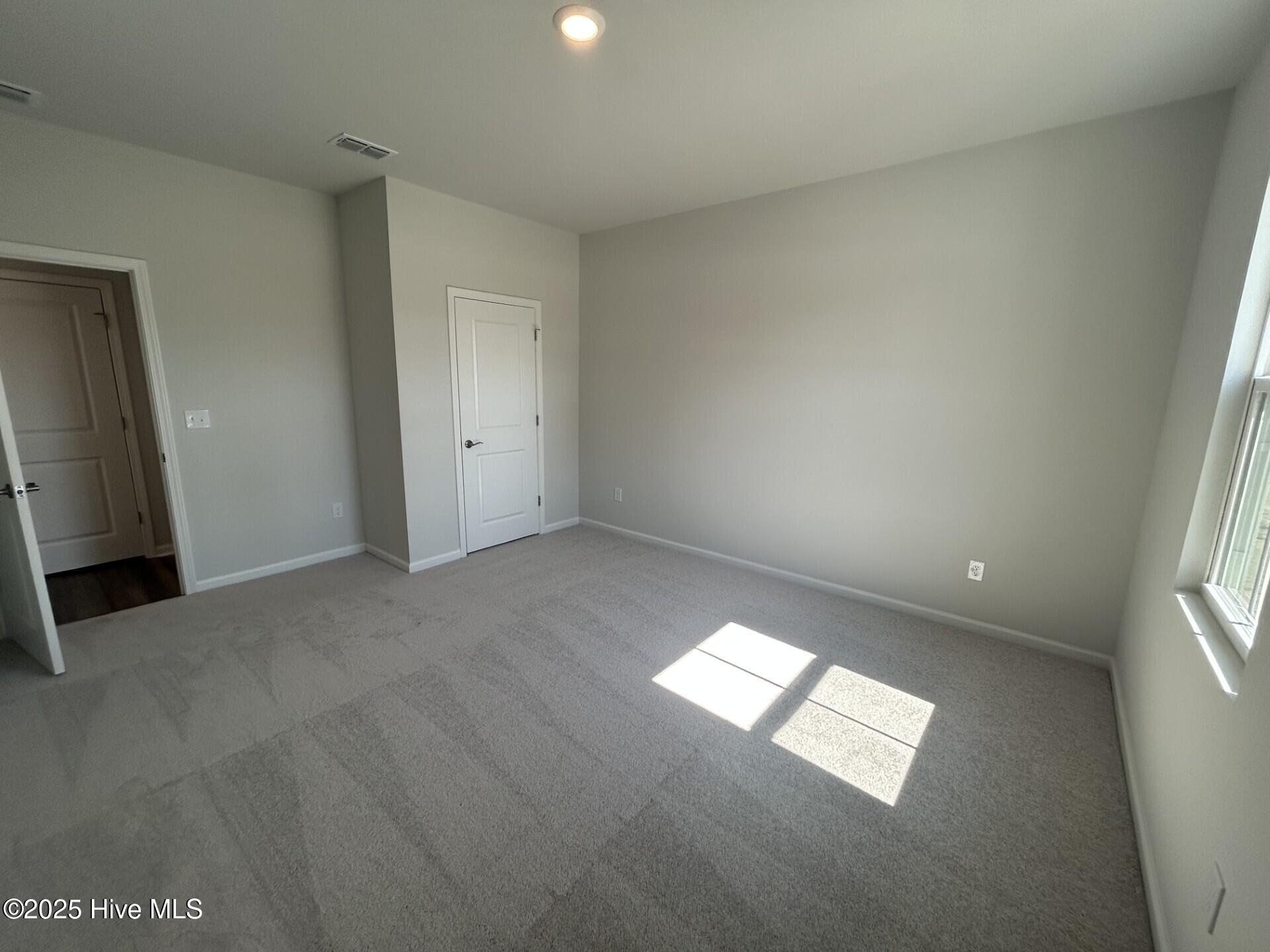 100525039 | Photo 14