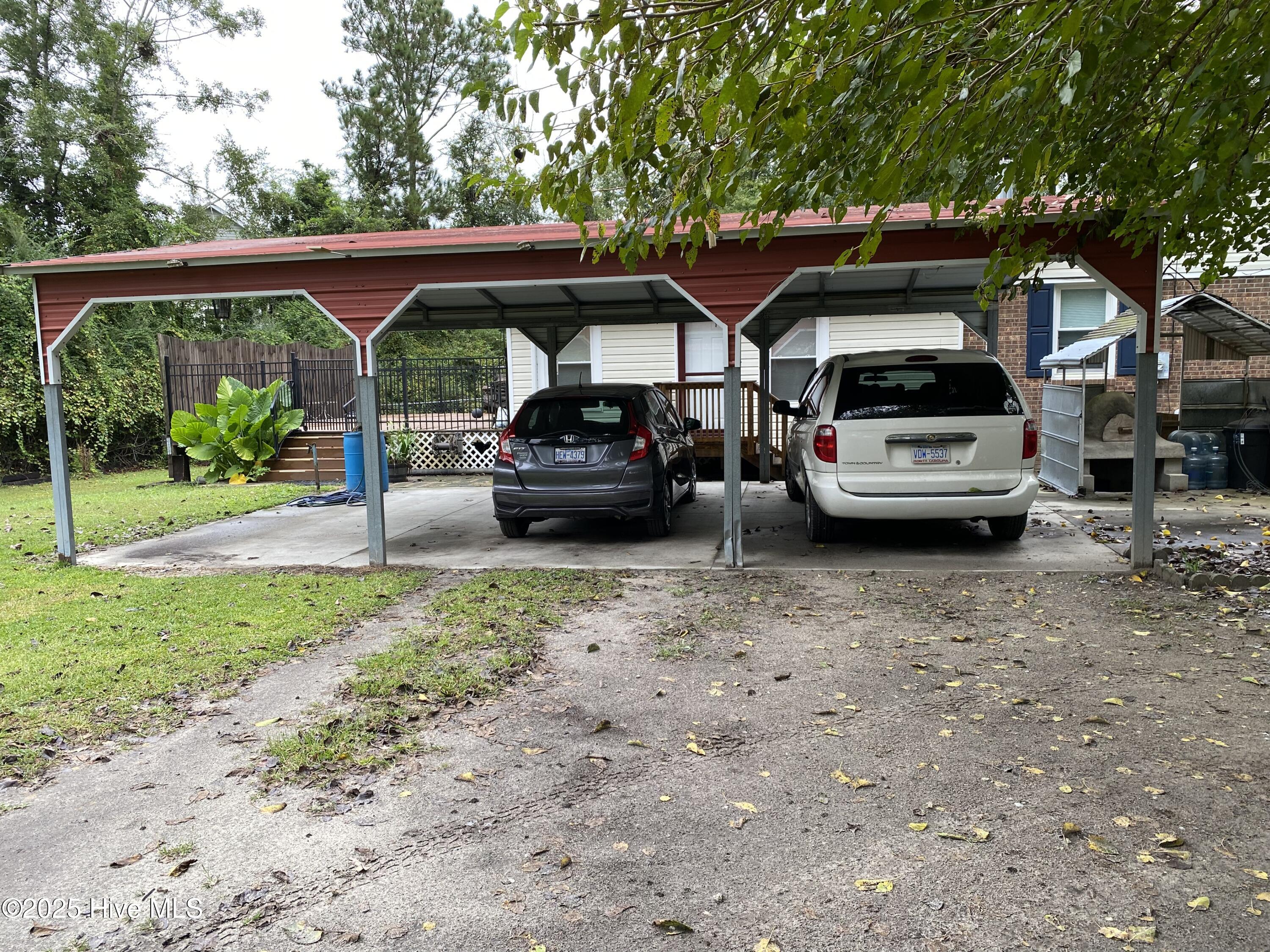 100533664 | Photo 12