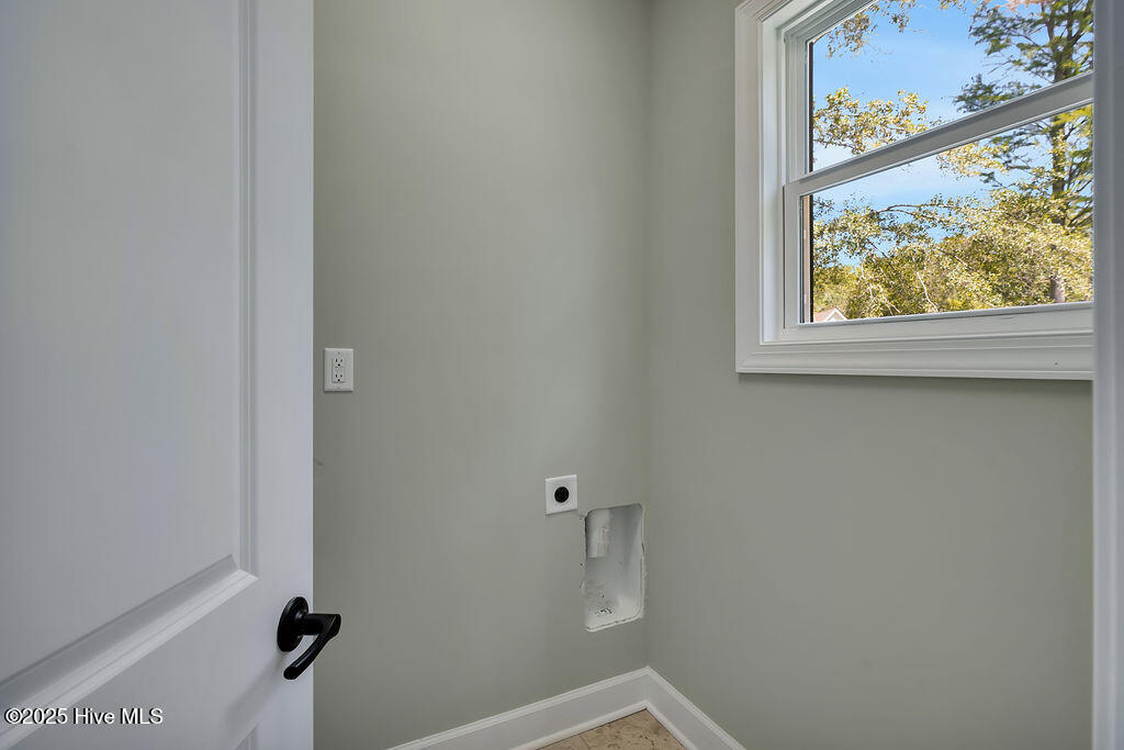 100529552 | Photo 16