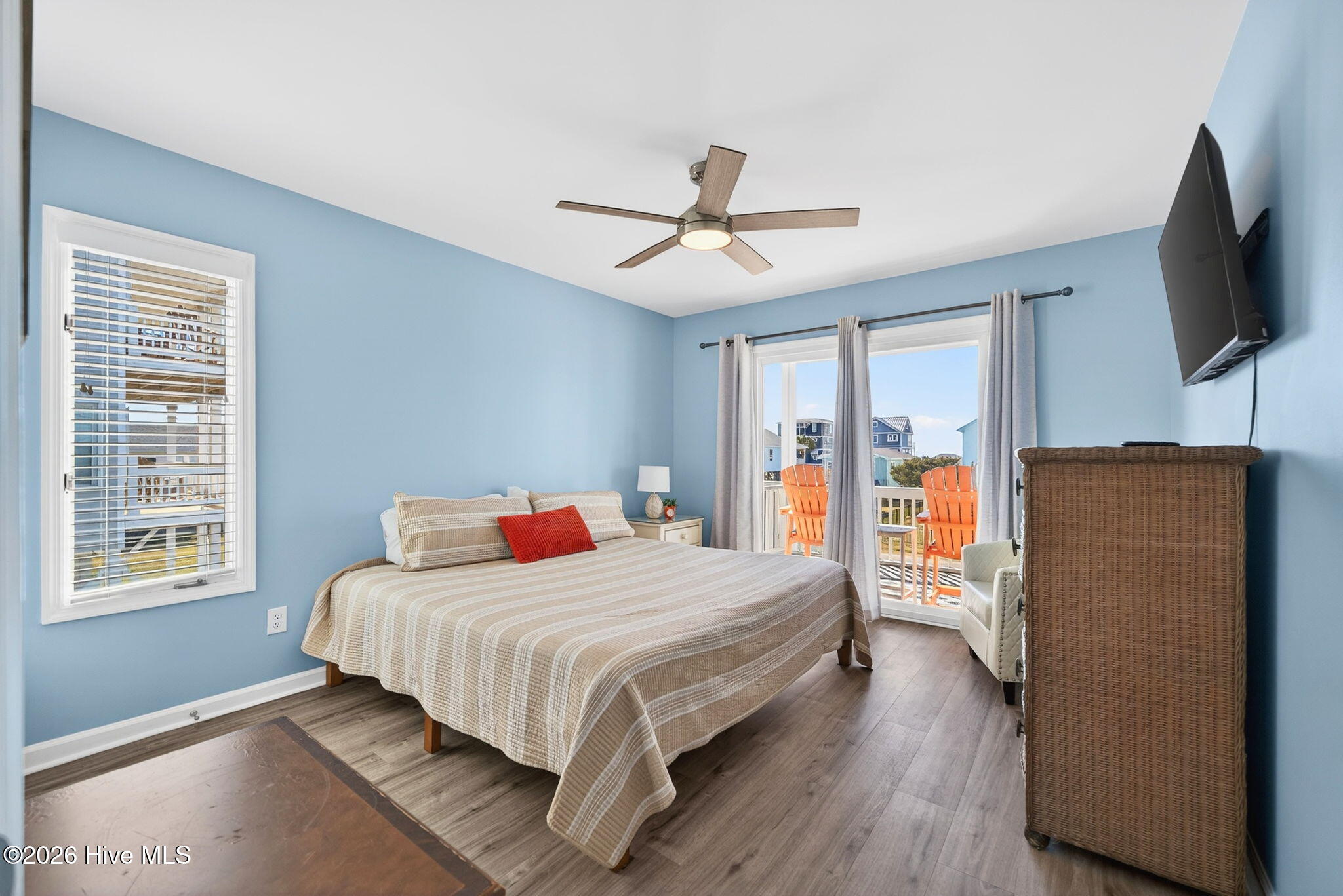 100556711 | Photo 24