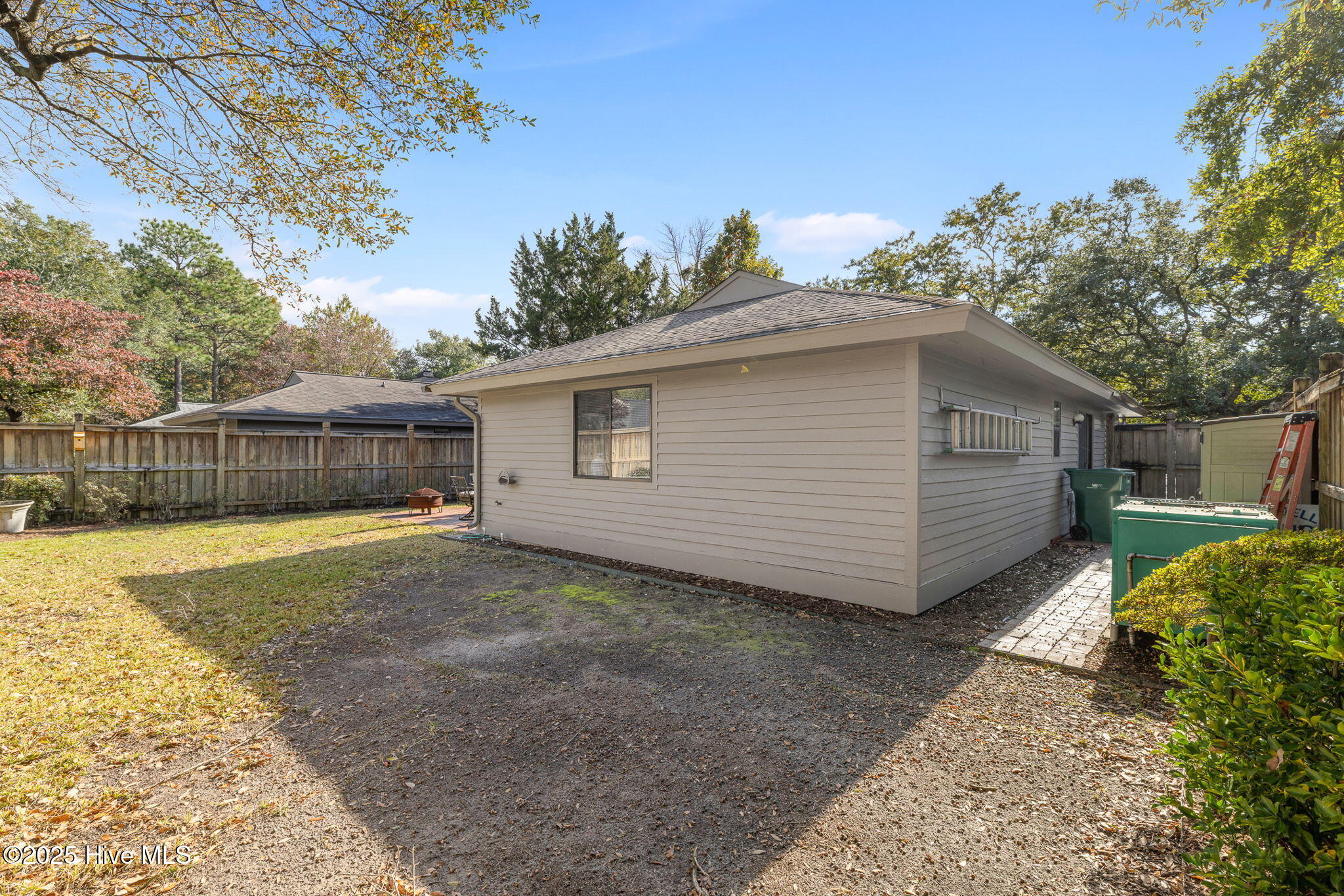 100539672 | Photo 33