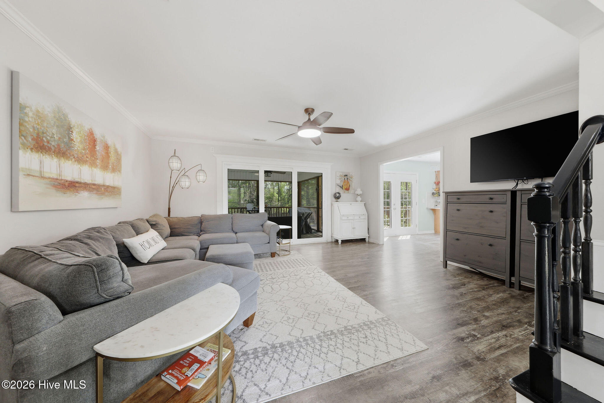 100565311 | Photo 21