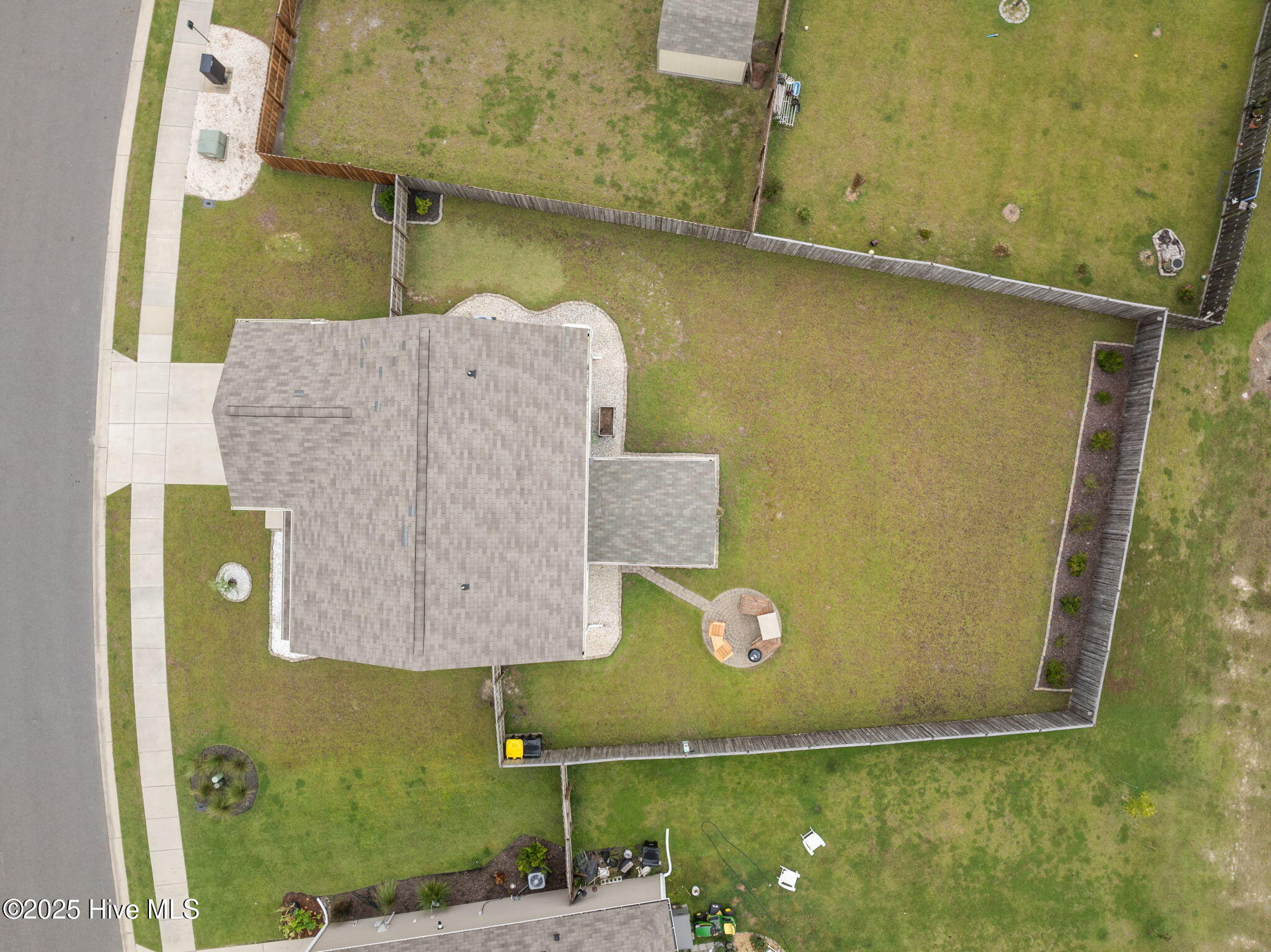 100532297 | Photo 38