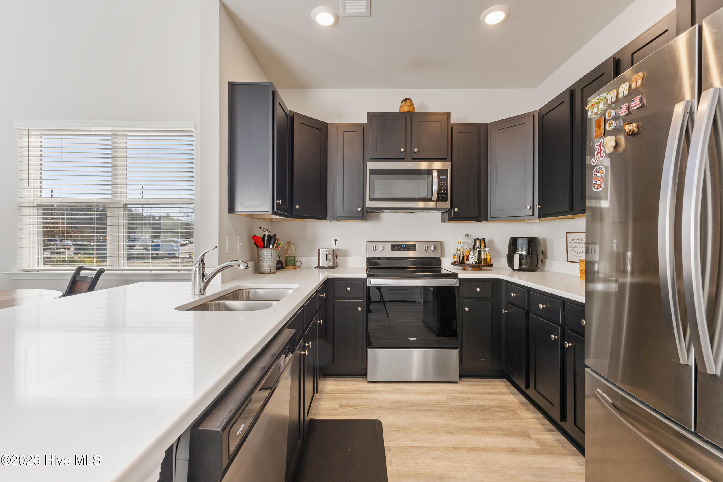 100553335 | Photo 11