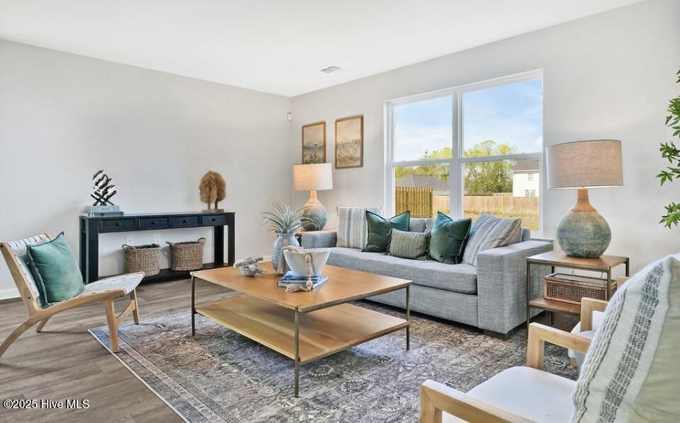 100566493 | Photo 12