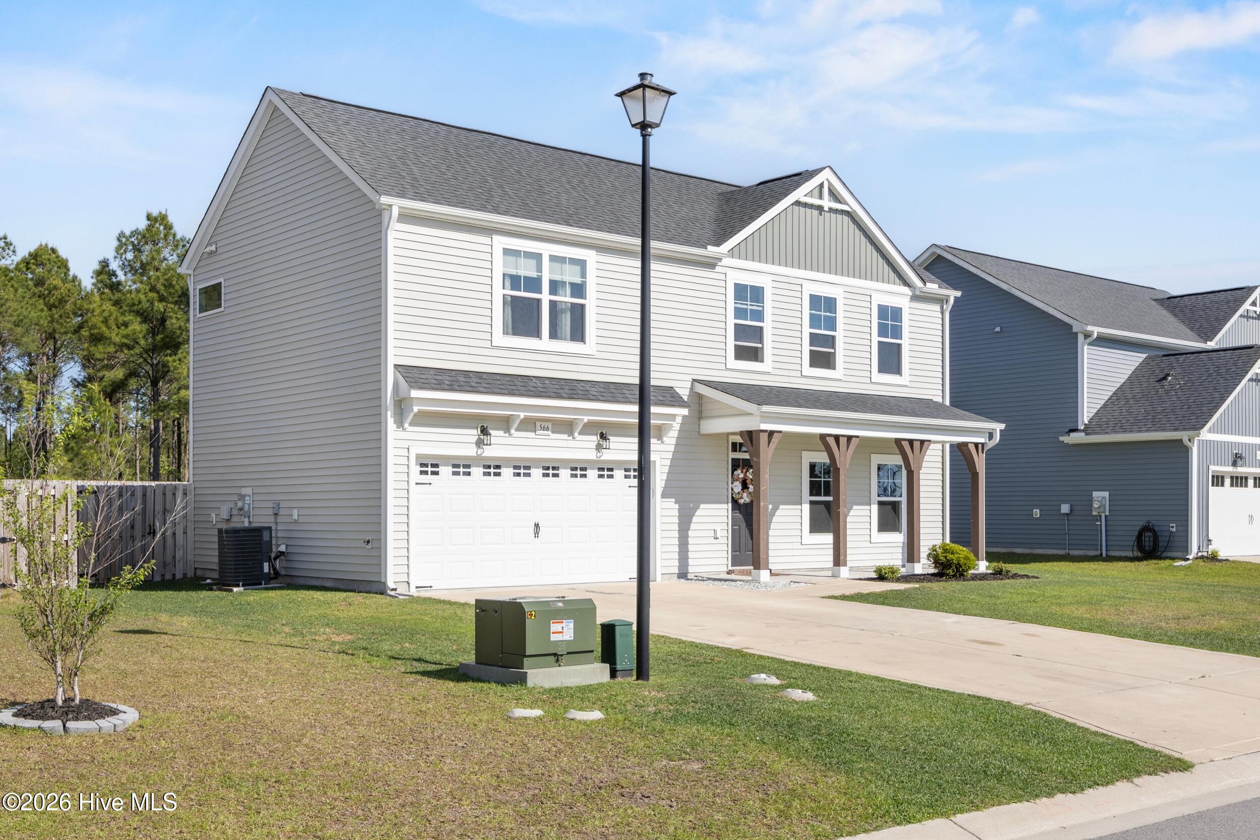 100569067 | Photo 49