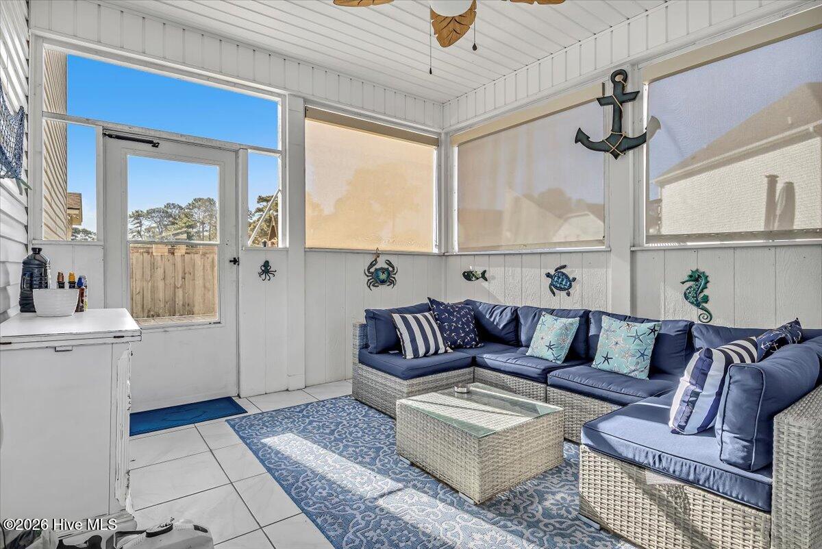 100552742 | Photo 19