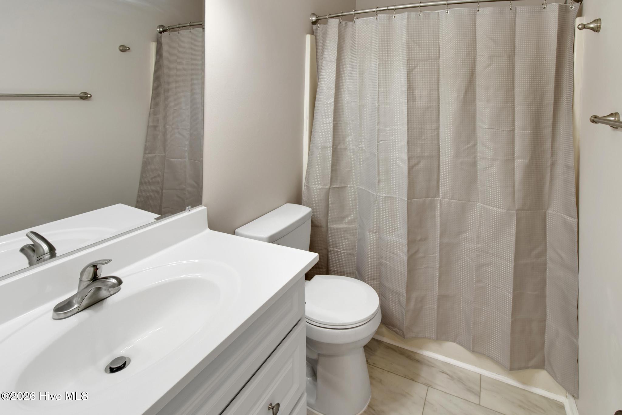 100552061 | Photo 19