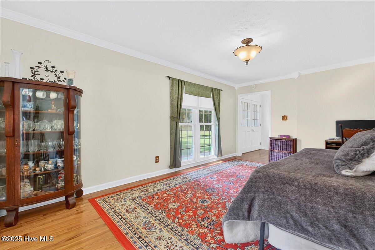 100533045 | Photo 12