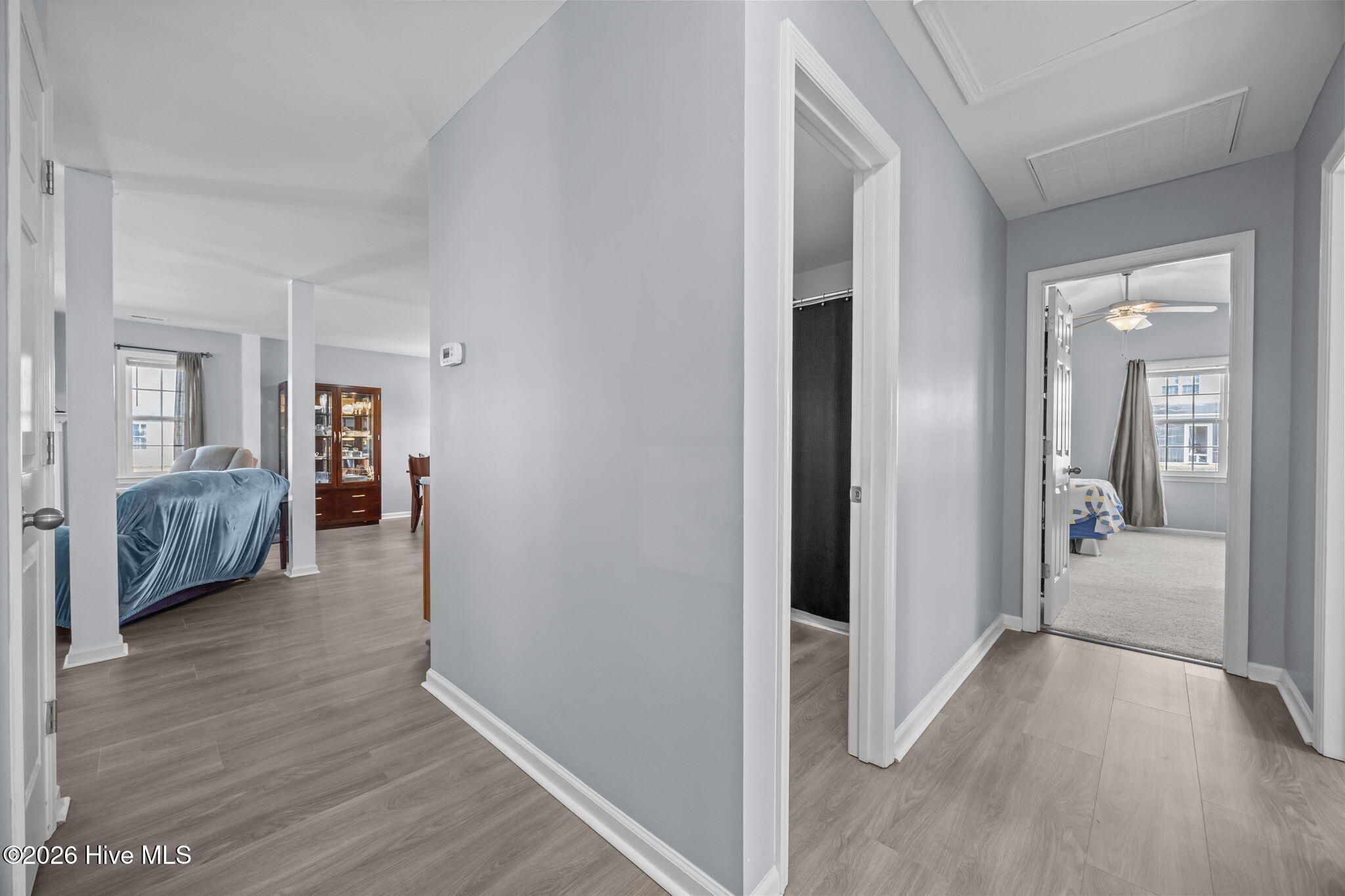 100550942 | Photo 22