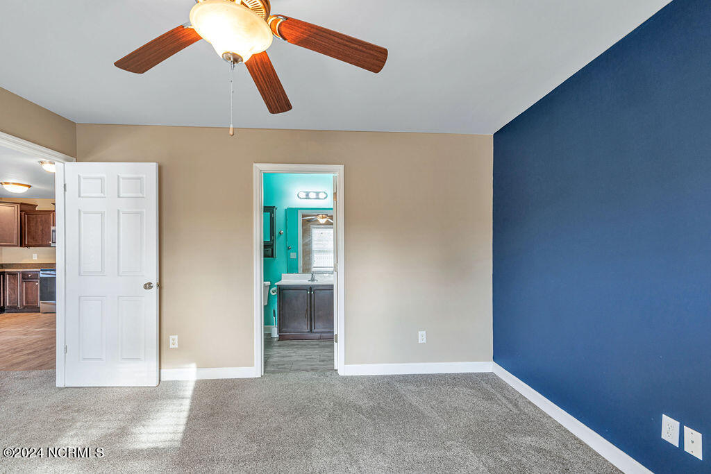 100541107 | Photo 13