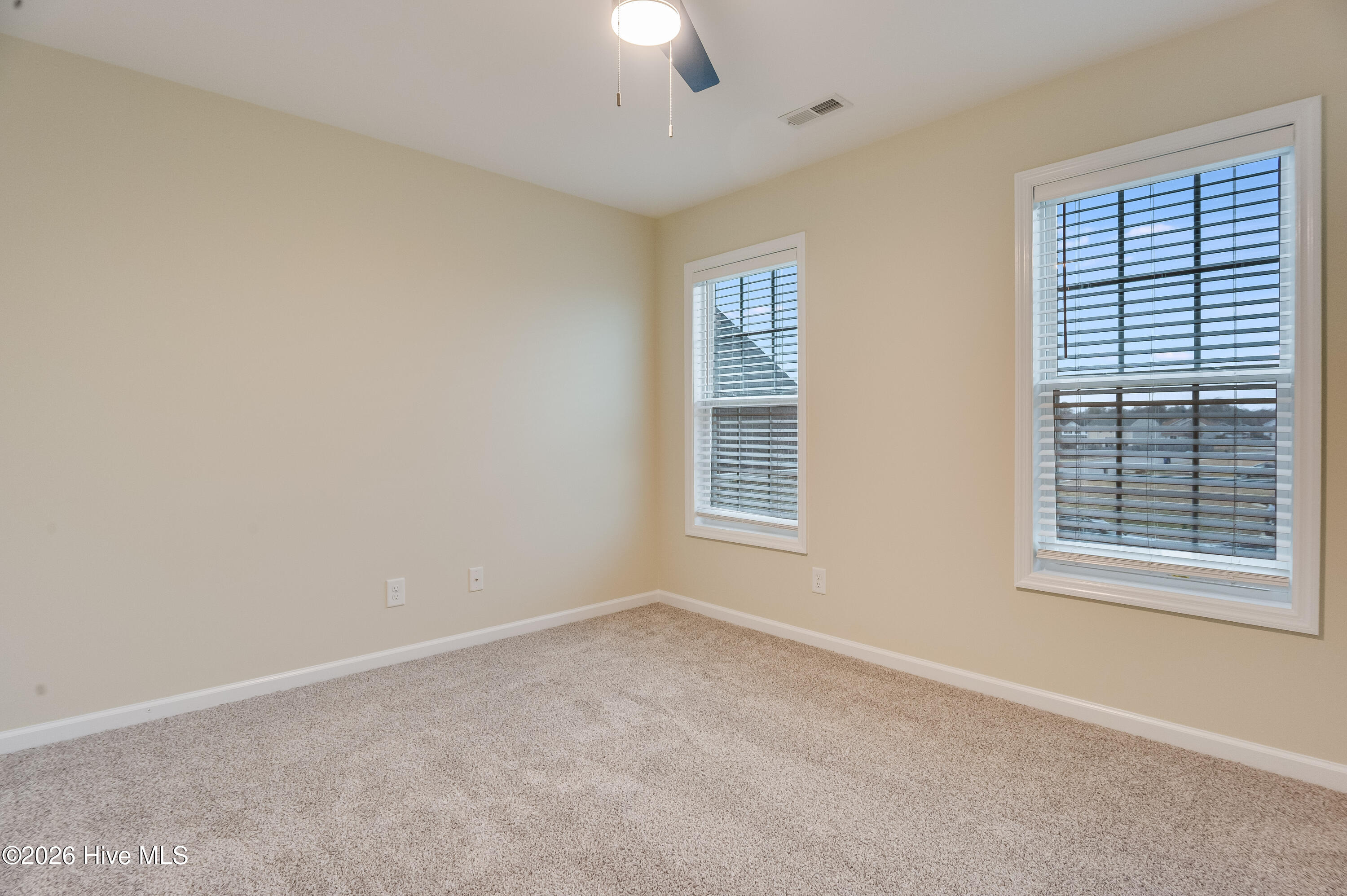 100545678 | Photo 44