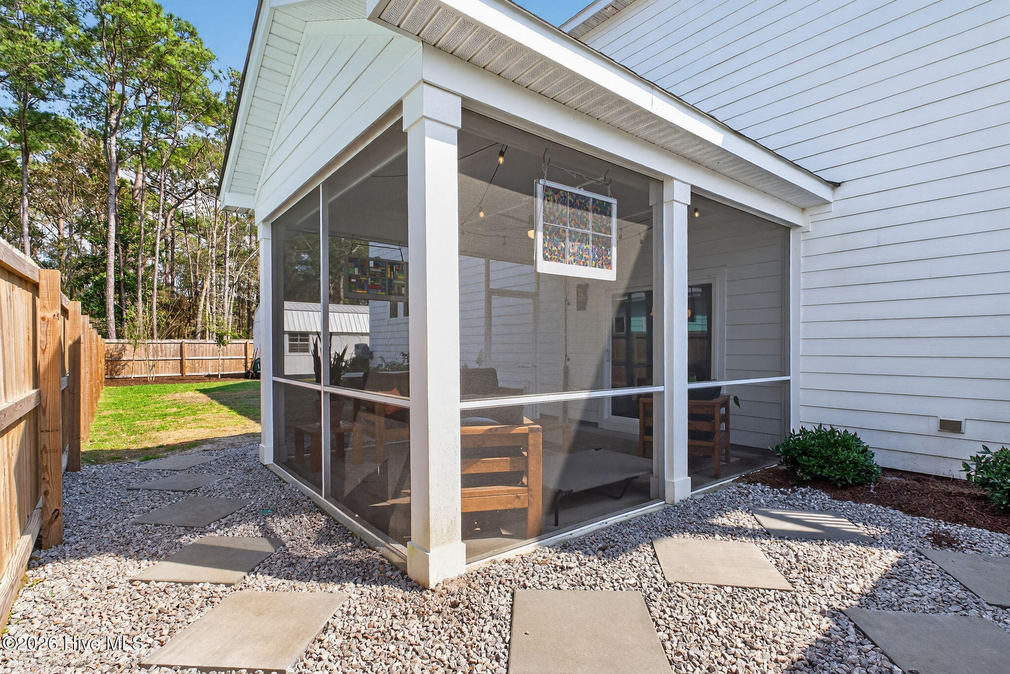 100559815 | Photo 26