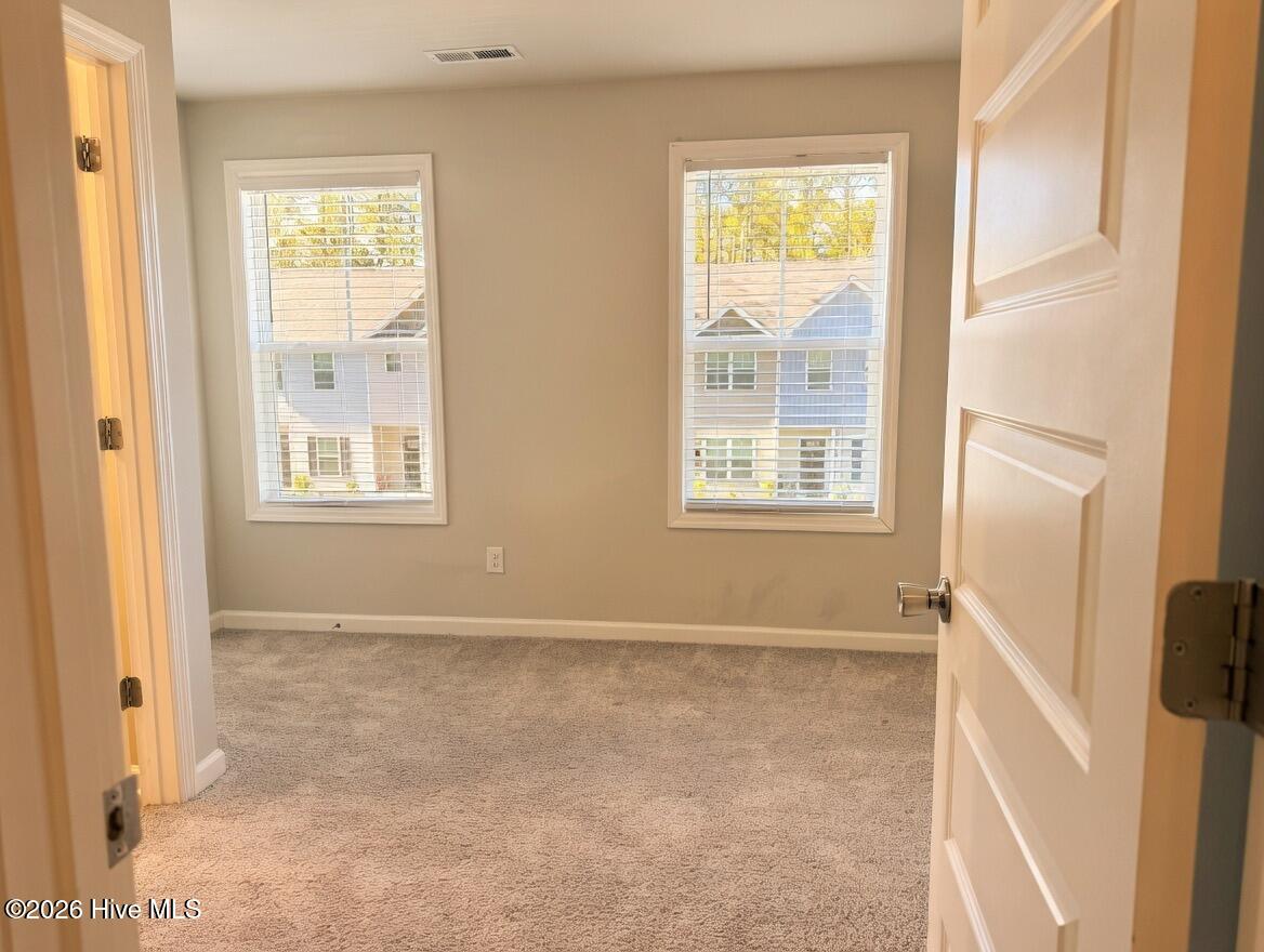 100560864 | Photo 14