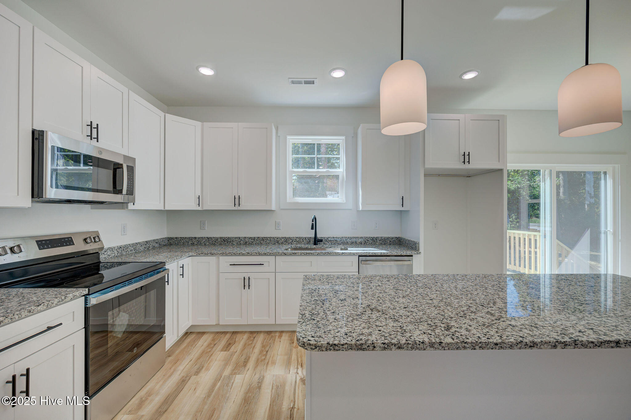 201 W Williams Street, Burgaw, NC 28425 – photo 11: 201WWilliamsStreet(6)