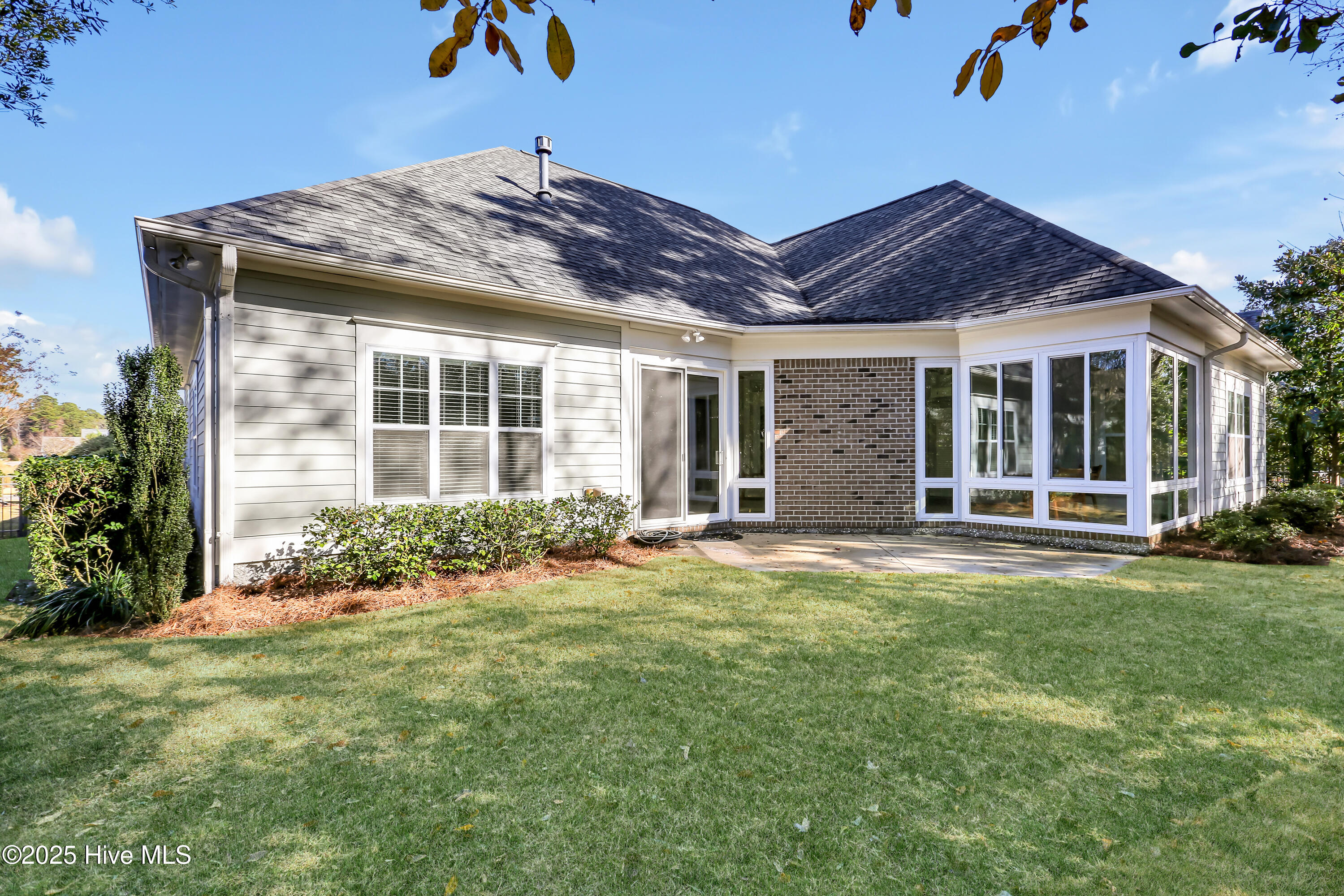 100514876 | Photo 49