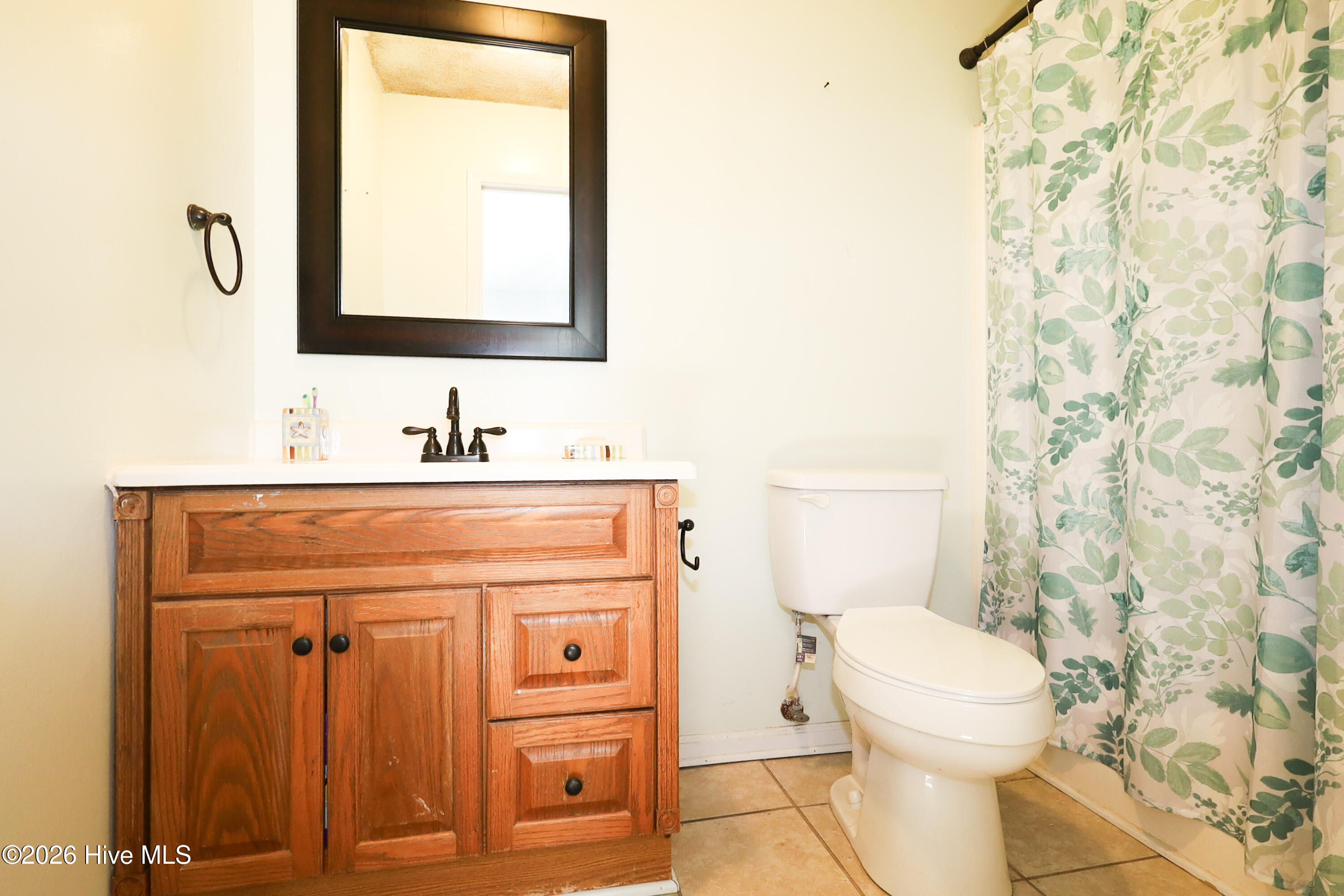 100552596 | Photo 23