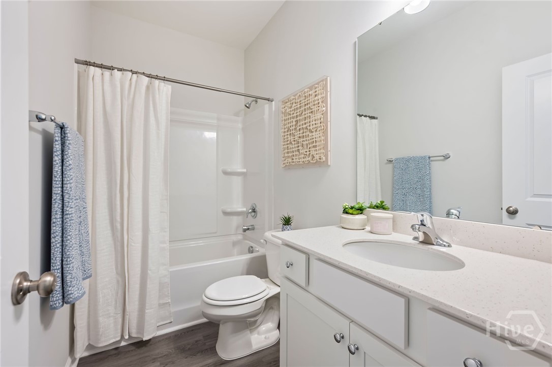 Full Bath (First Level)