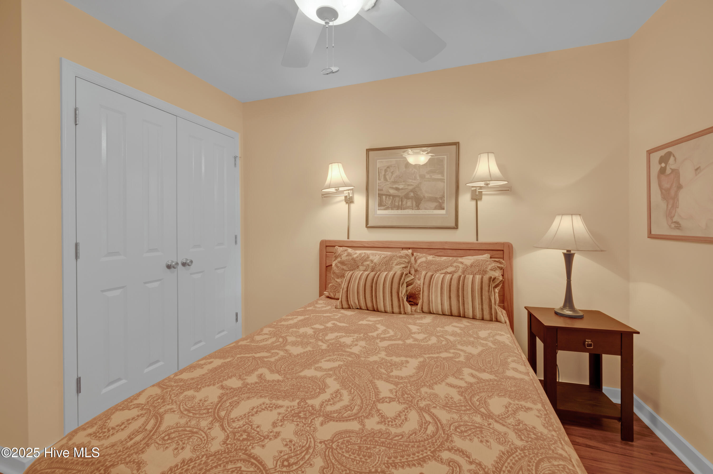 100498545 | Photo 87