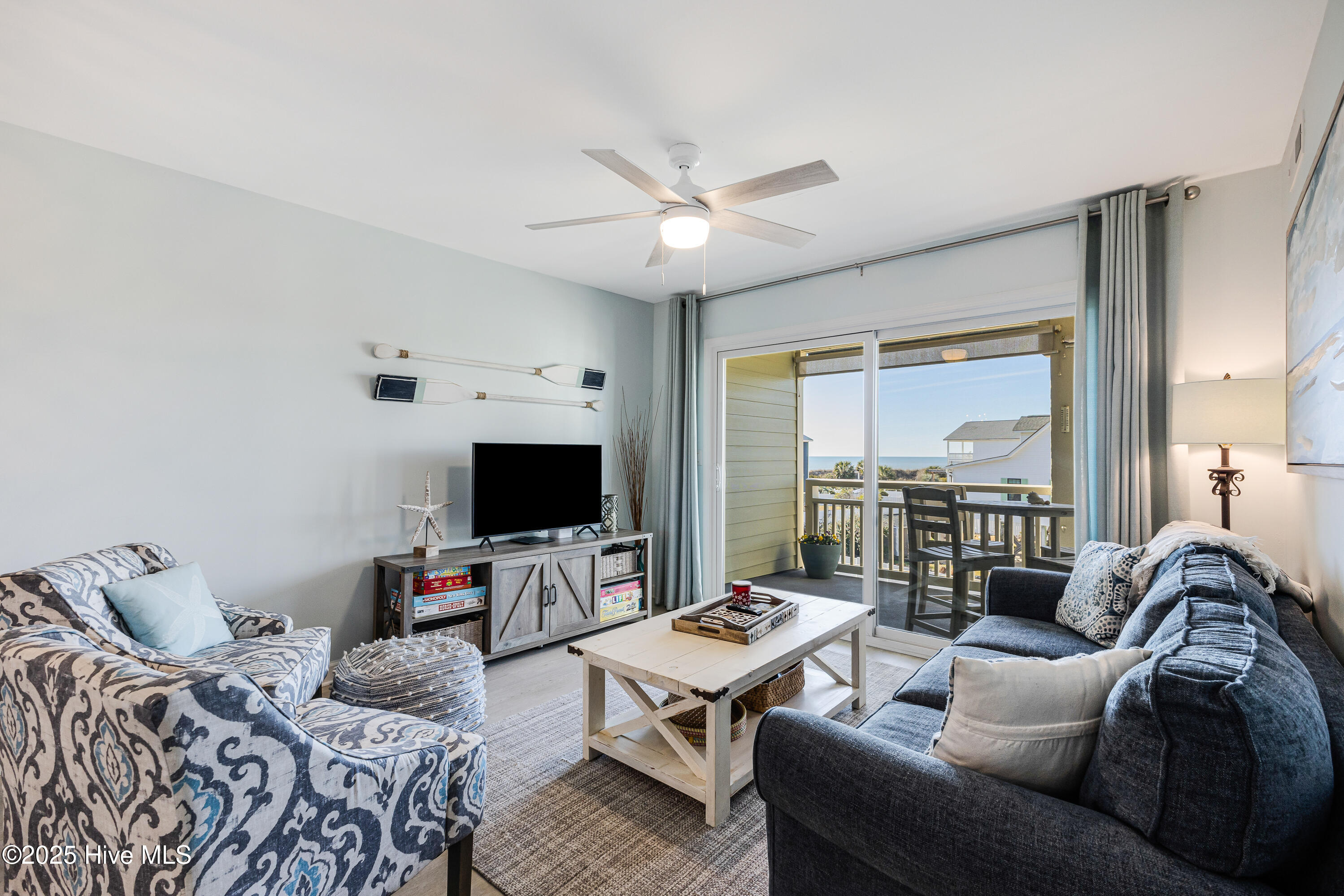 100545293 | Photo 27