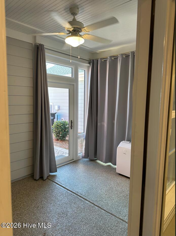 100548934 | Photo 26