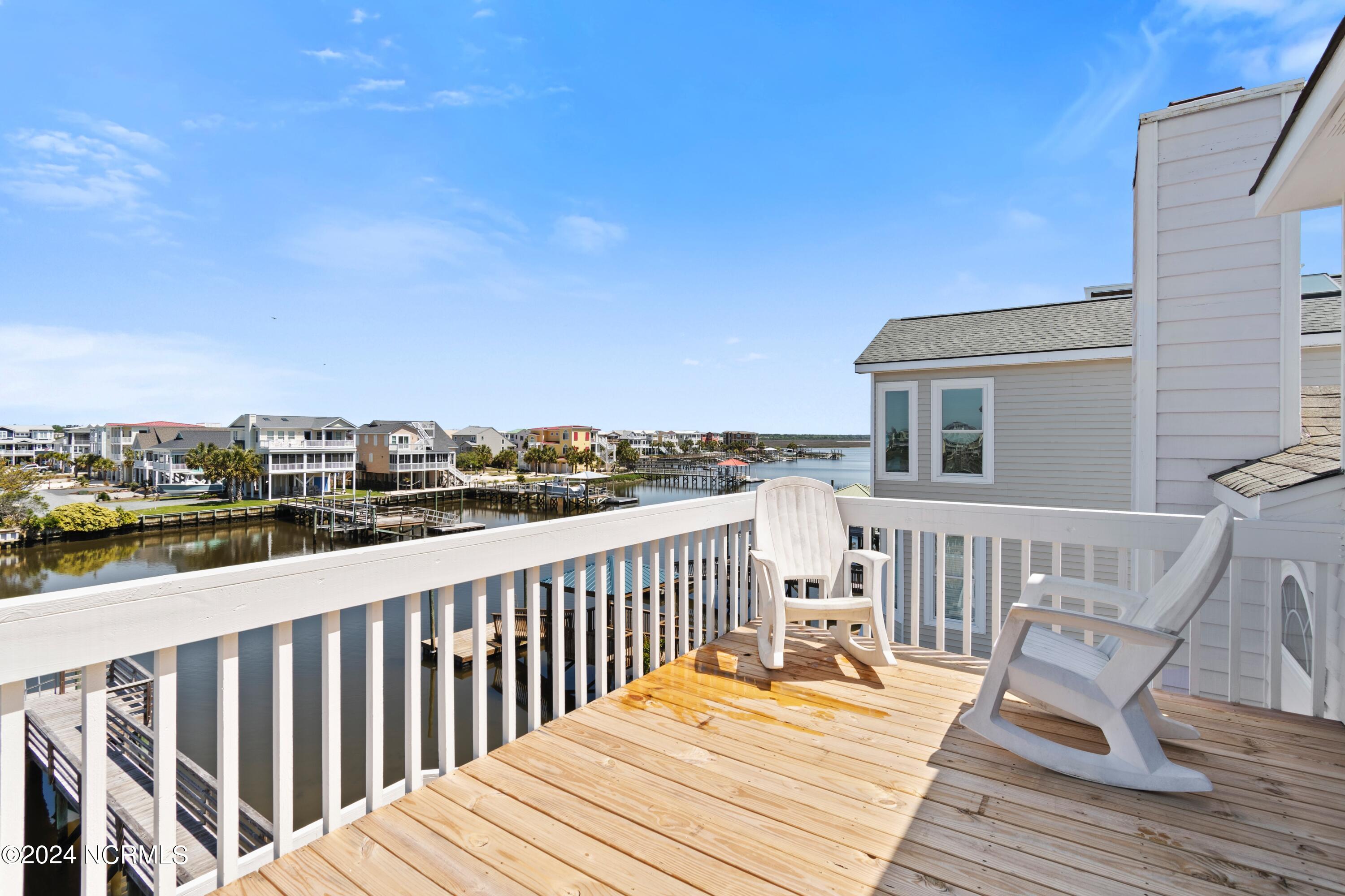 100440920 | Photo 33