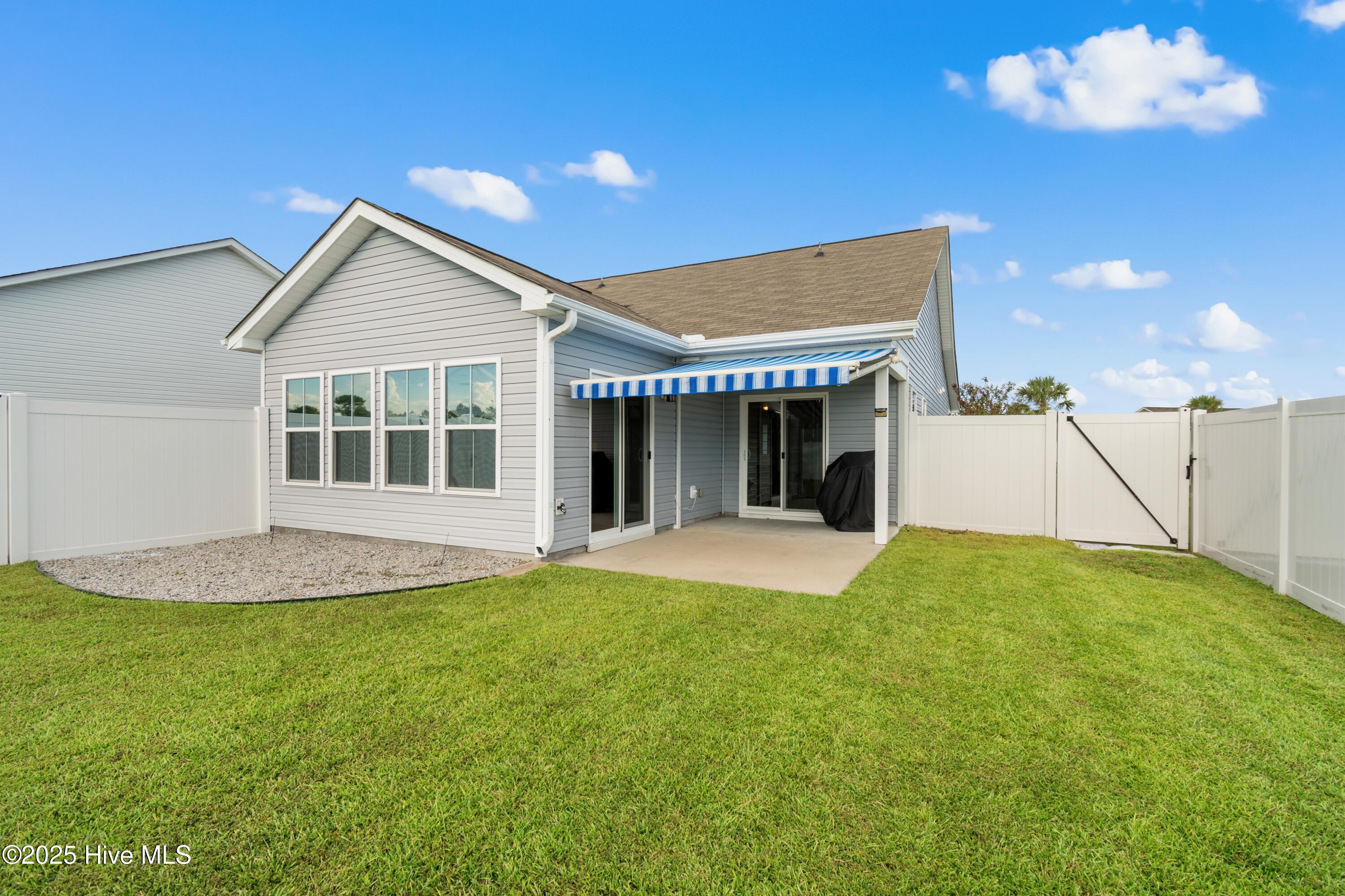 100535031 | Photo 38