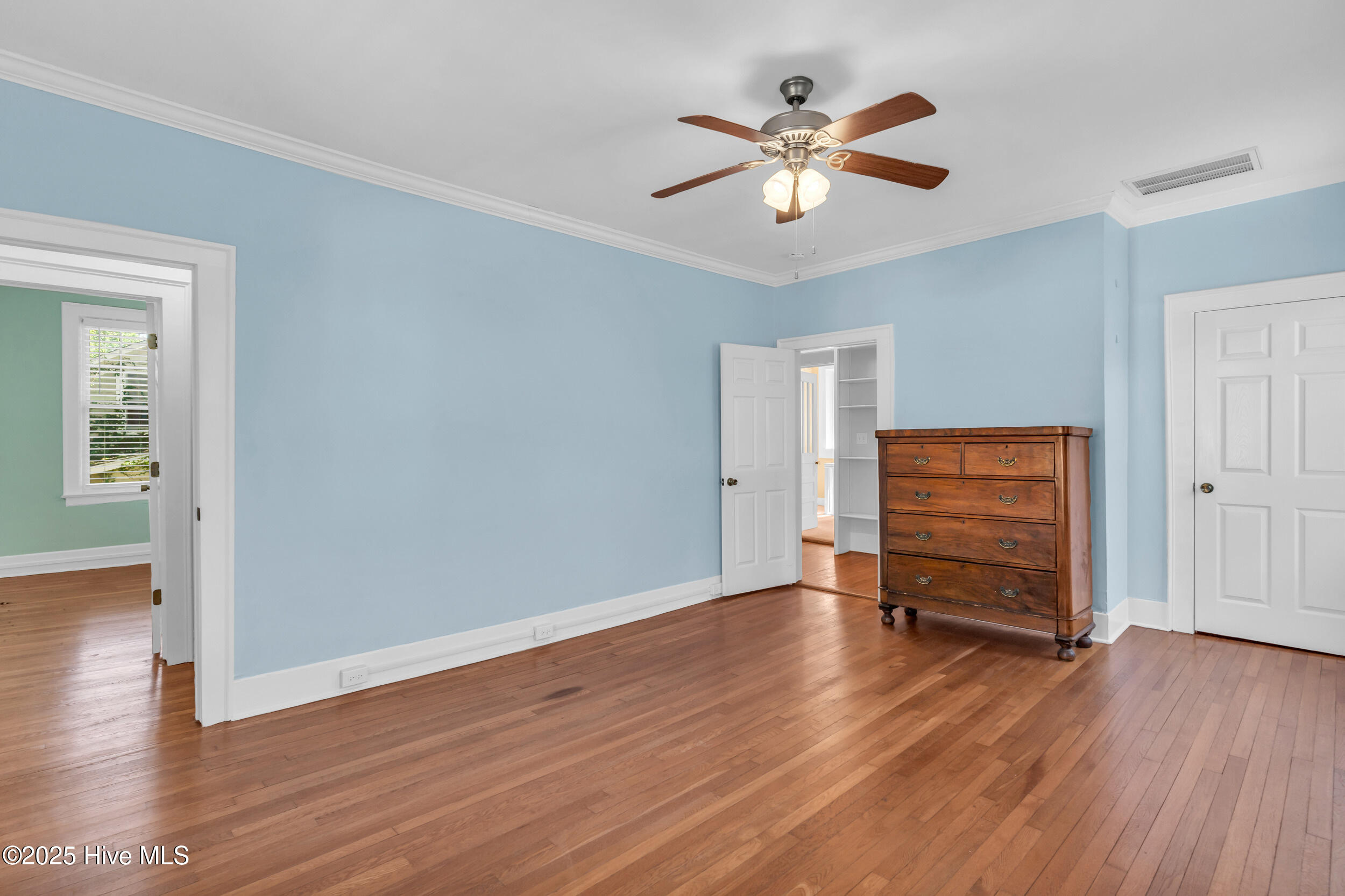 100514178 | Photo 29