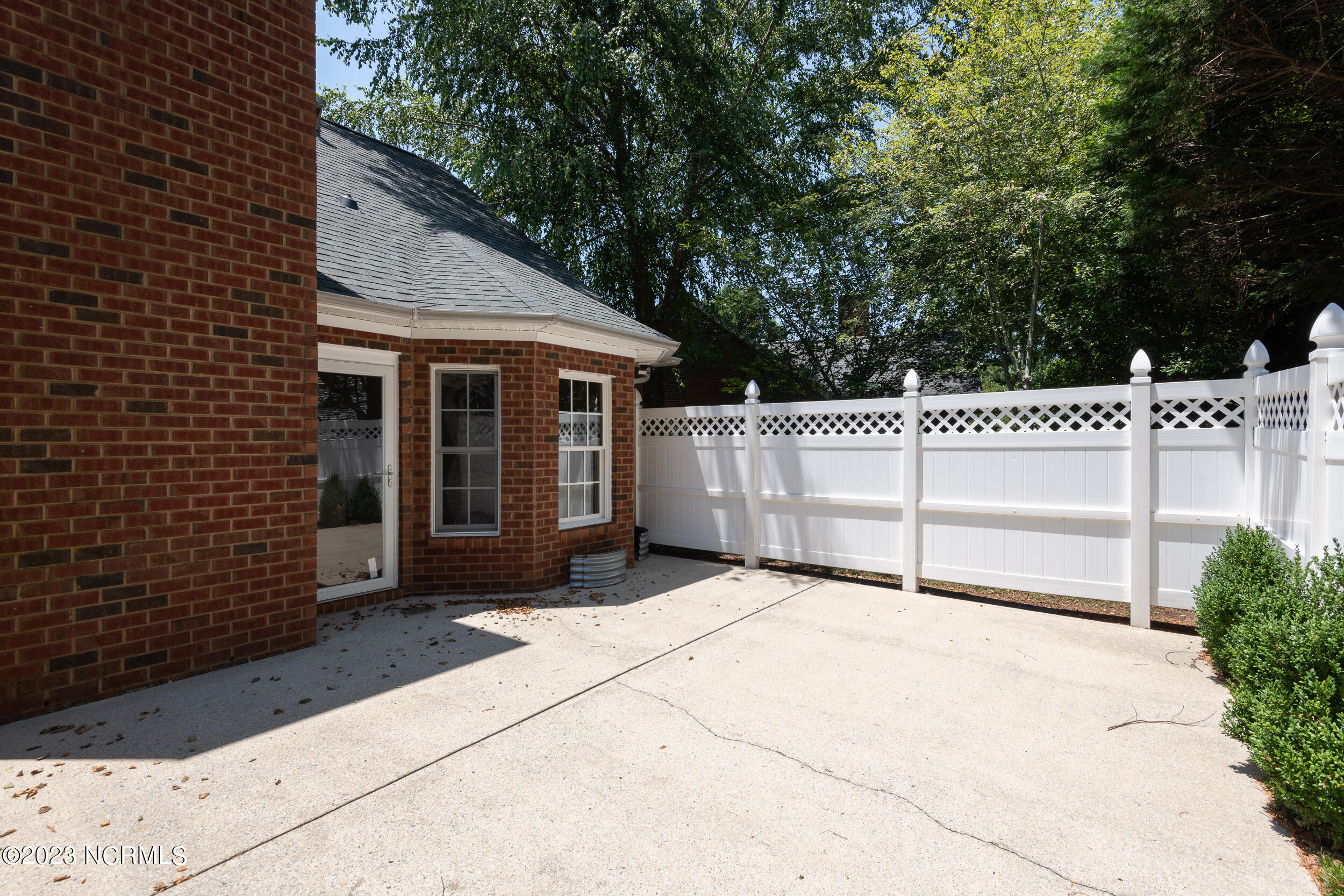 3921 Brookstone Drive