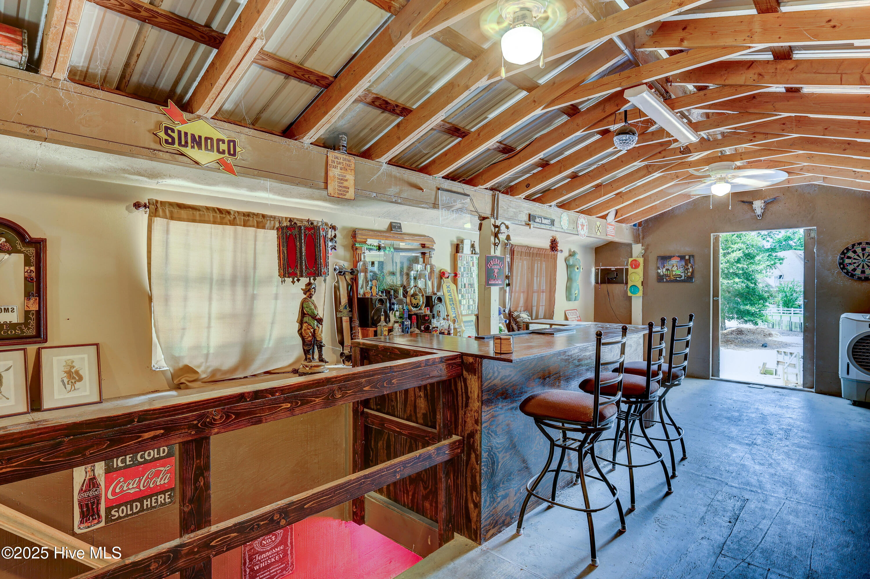 100562127 | Photo 69