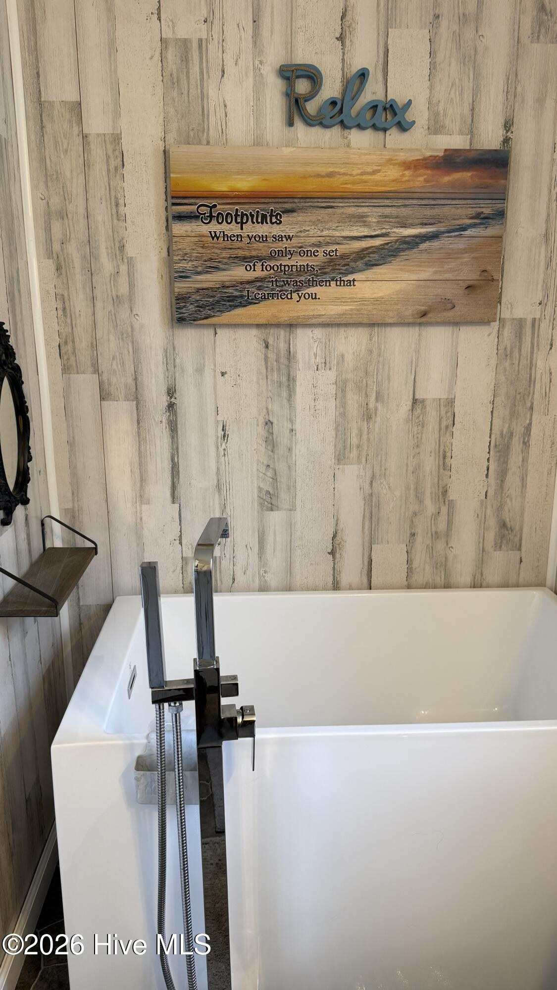 100558747 | Photo 36