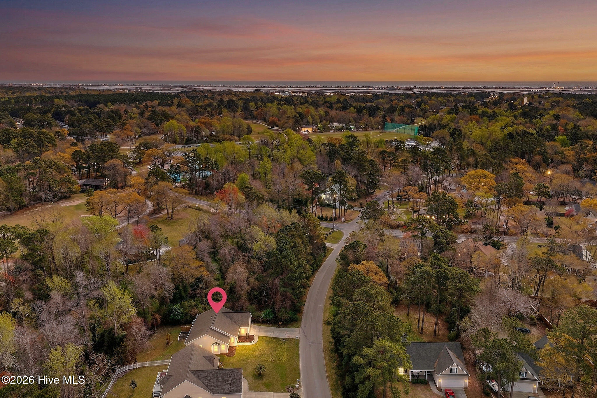 100562659 | Photo 37