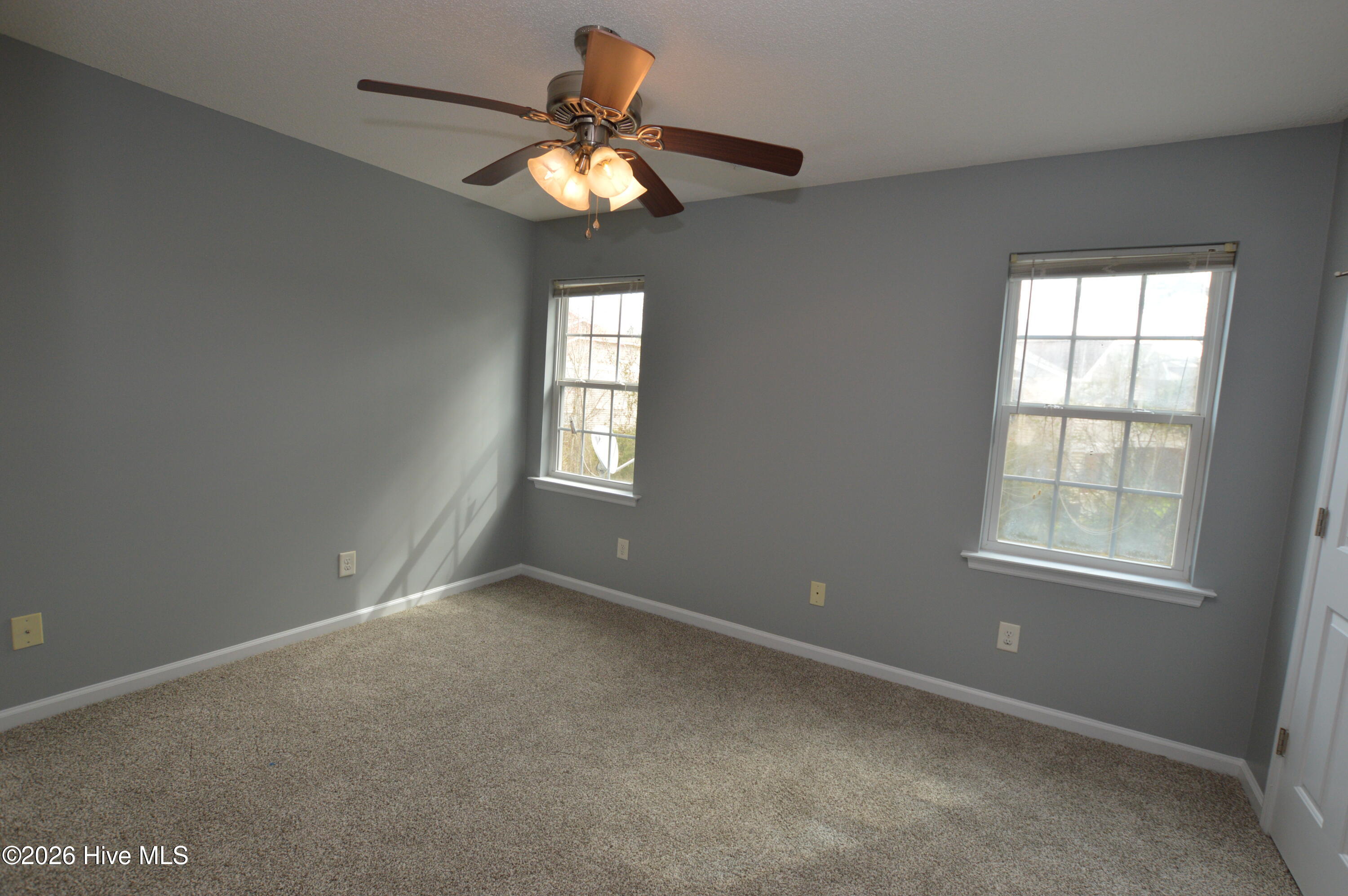 100555754 | Photo 10