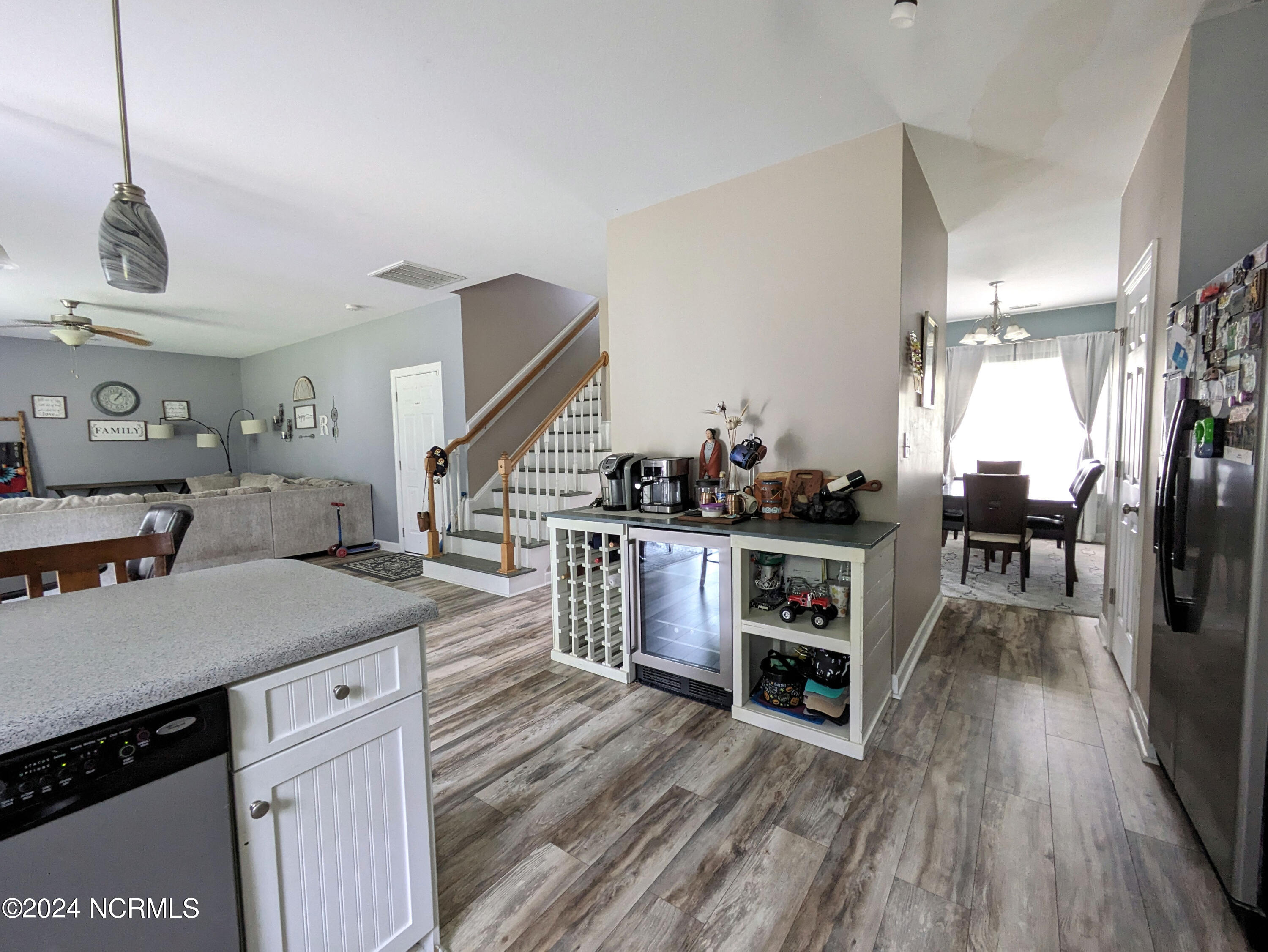 100529428 | Photo 27