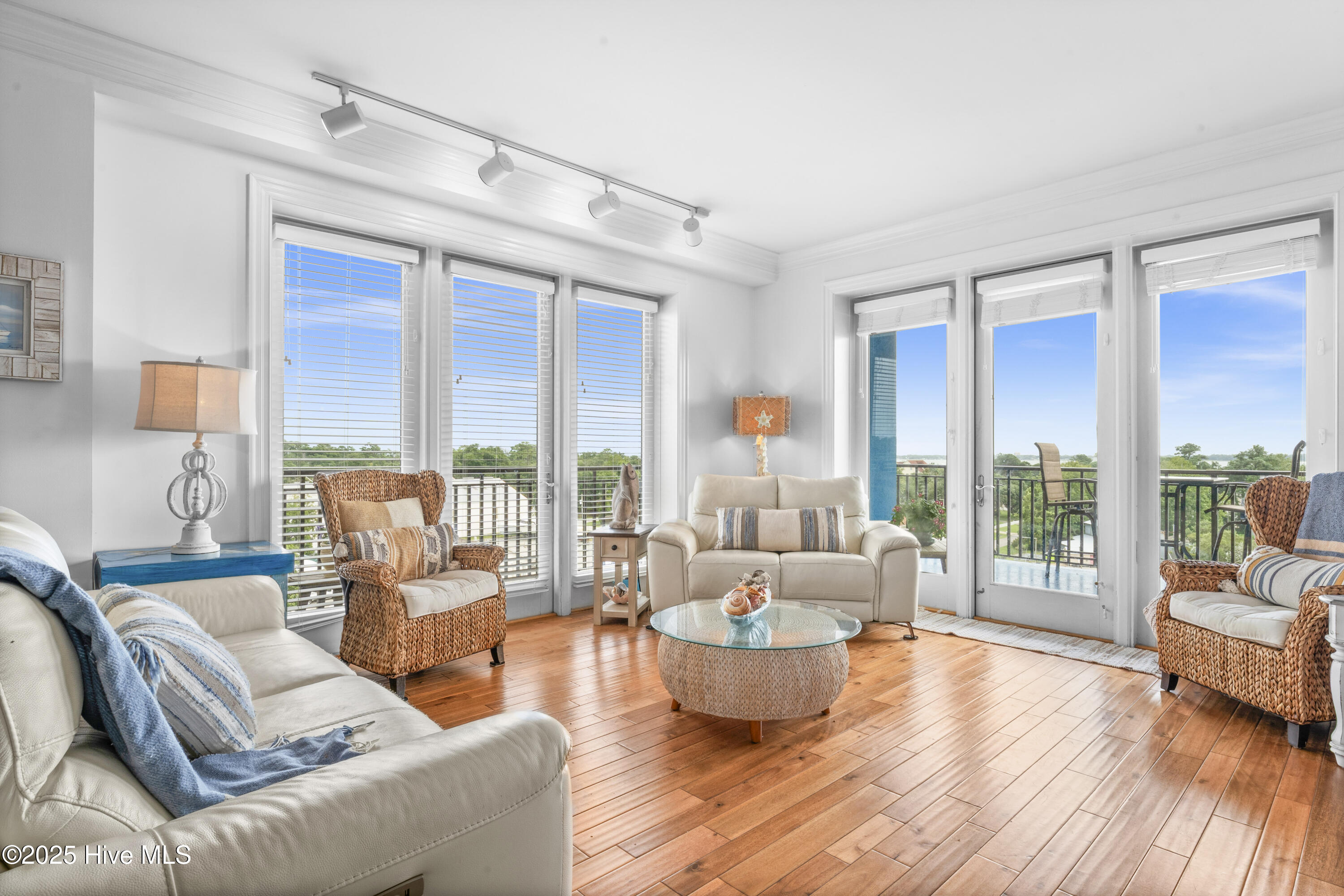 4425 Arendell Street 609,Morehead City