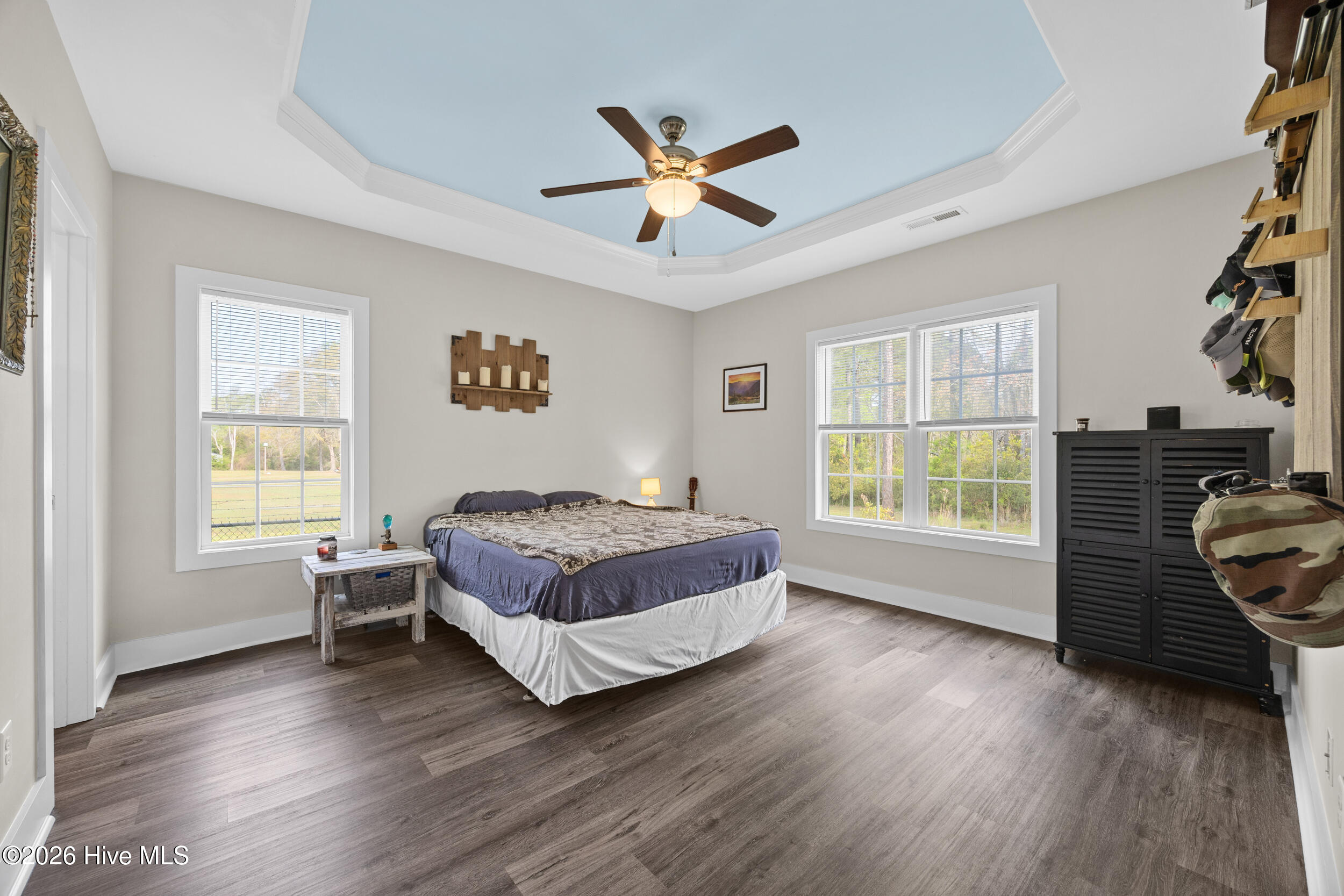 100564785 | Photo 20