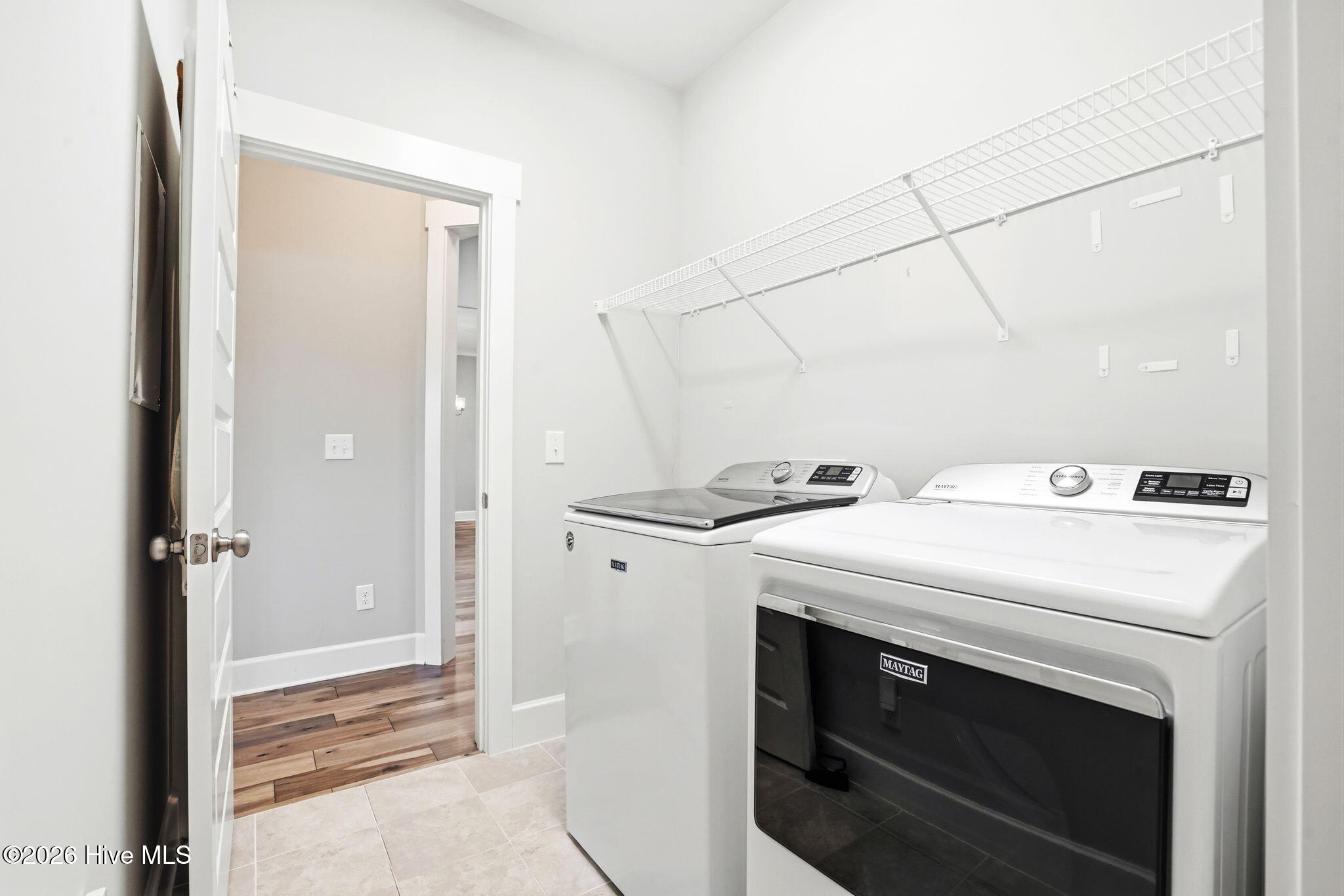 100565141 | Photo 17