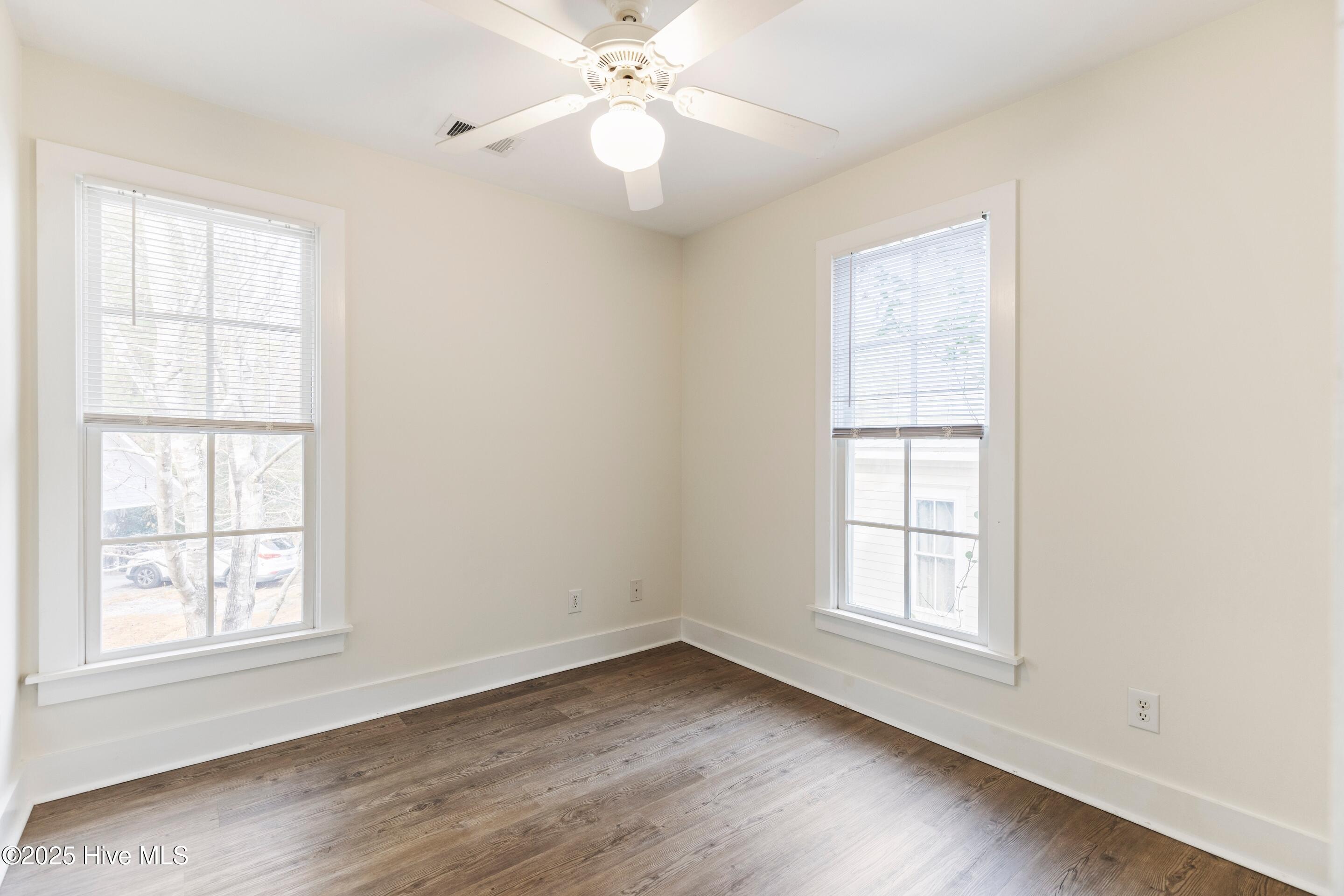 100534739 | Photo 29