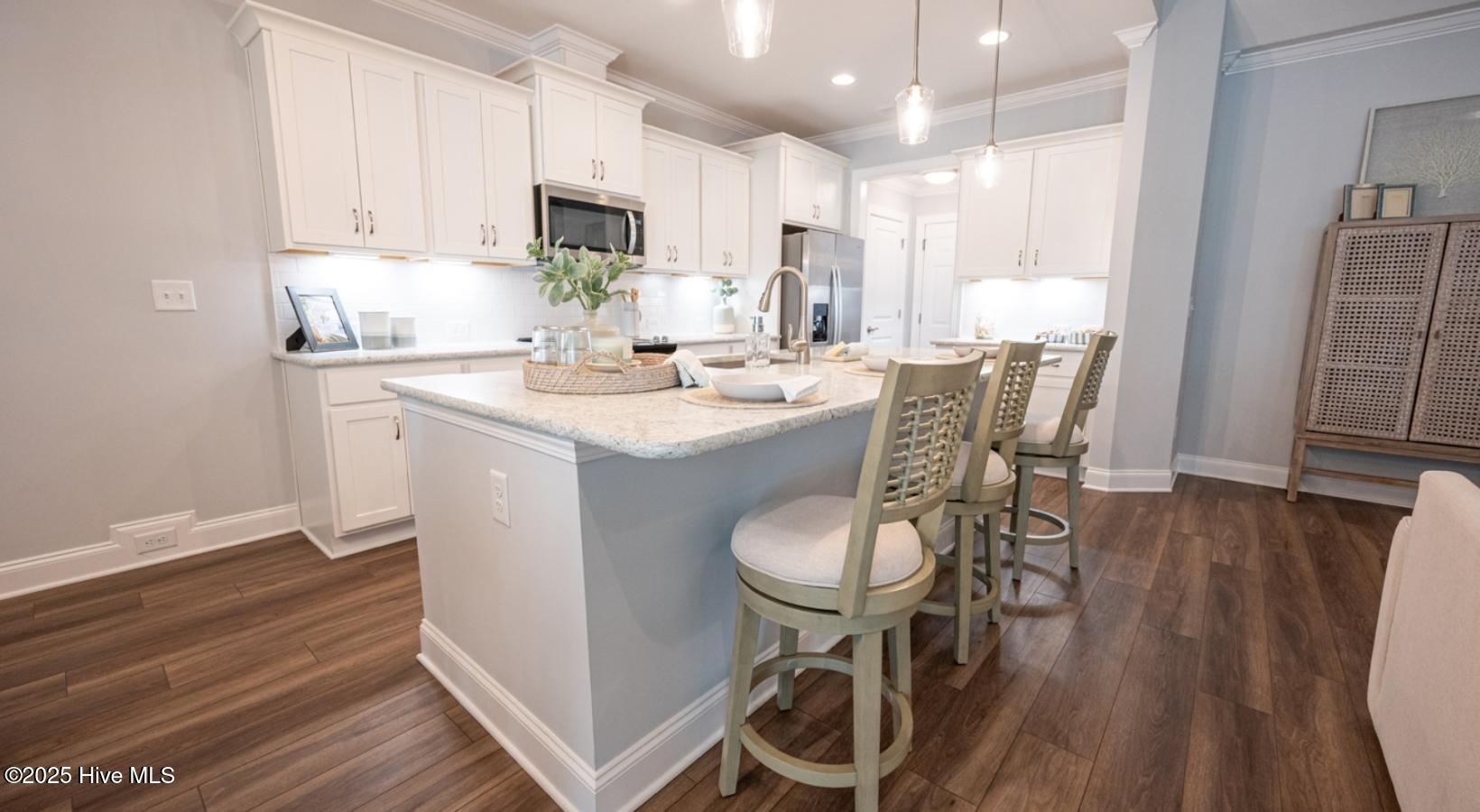 100551836 | Photo 32