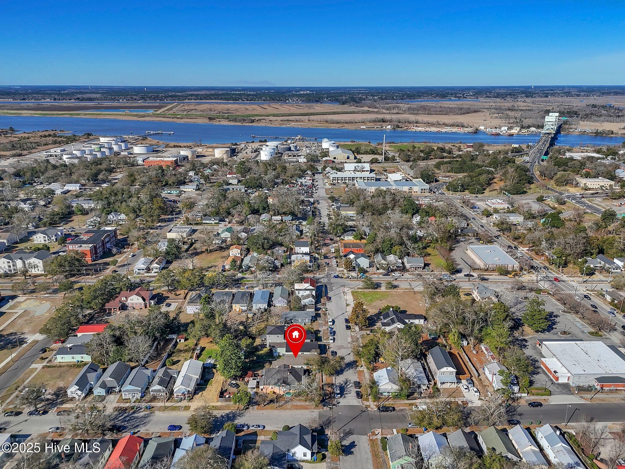 100548856 | Photo 48