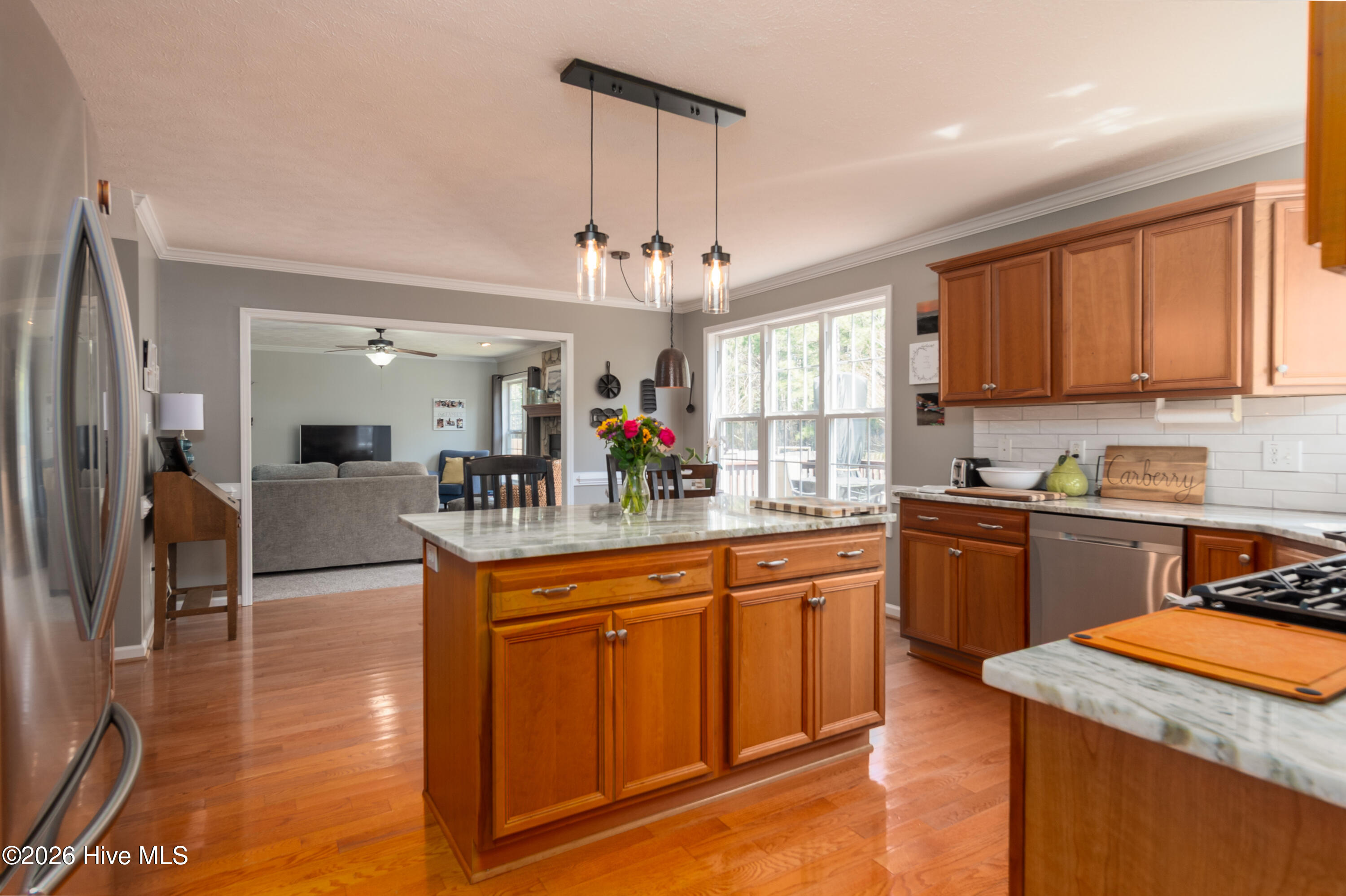 100569797 | Photo 18