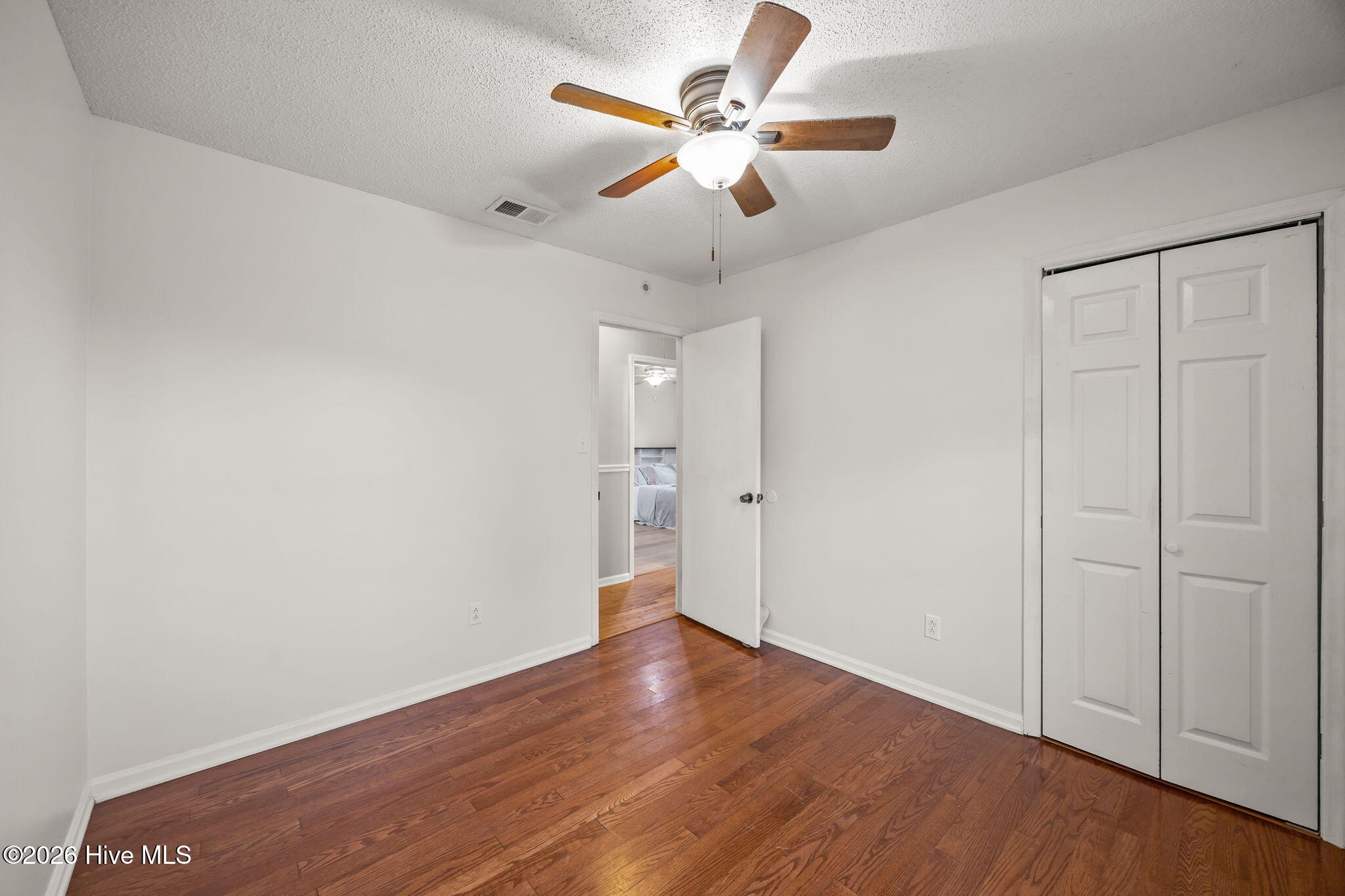 100559460 | Photo 21