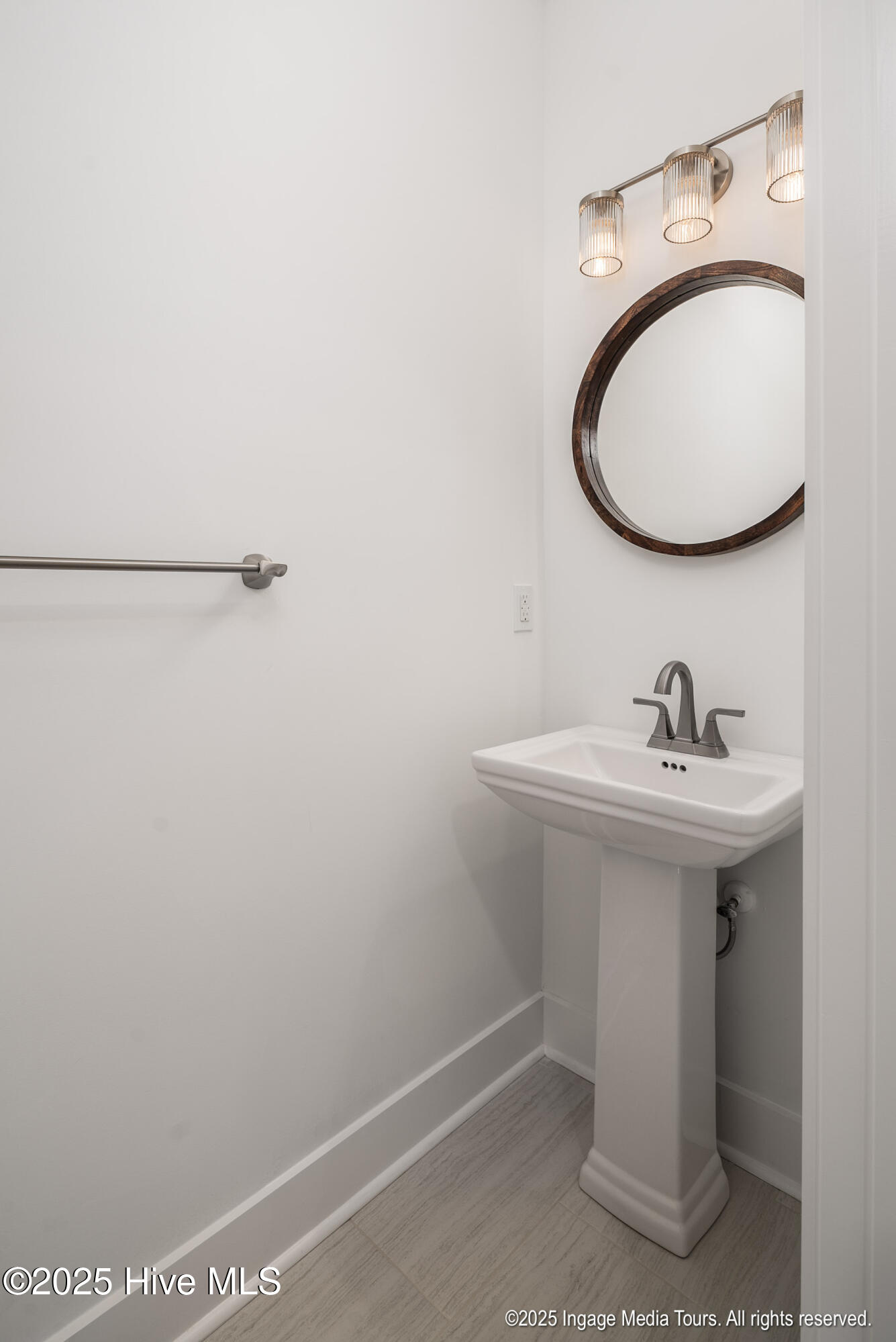 121 Castle Court, Washington, NC, 27889