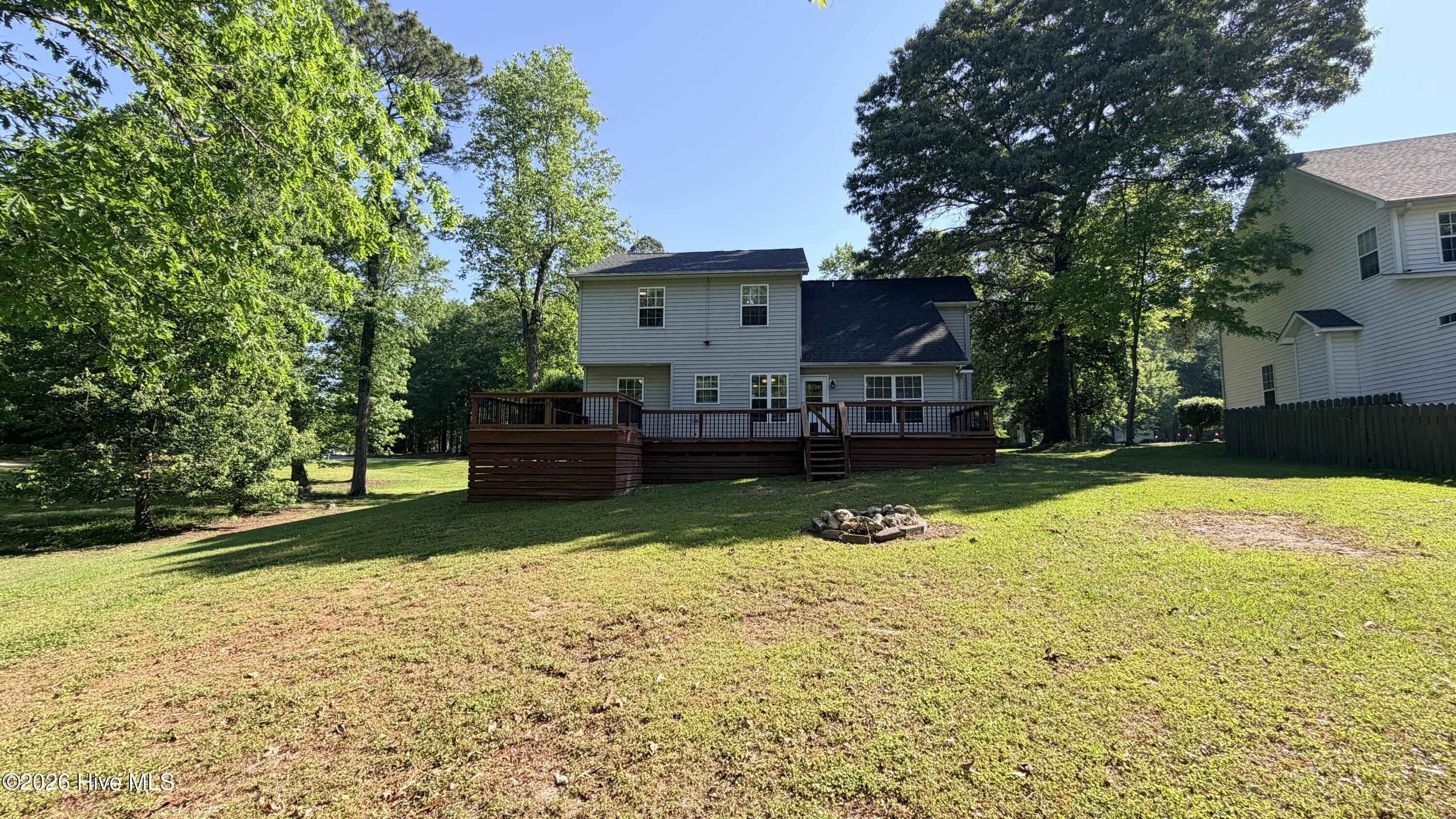 100569360 | Photo 31