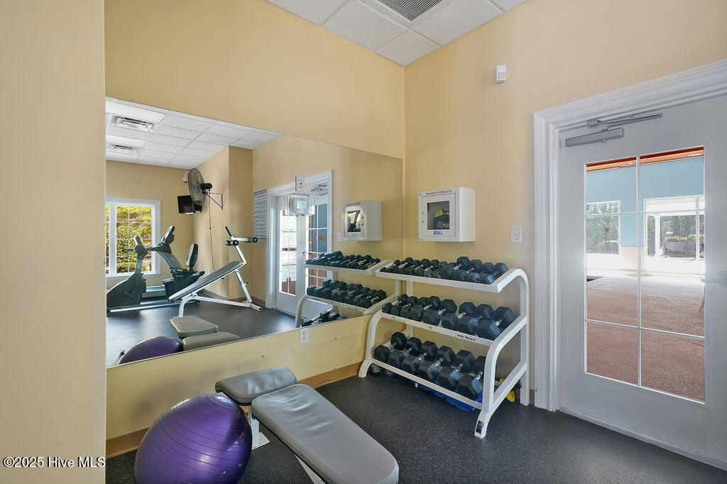 100542530 | Photo 75