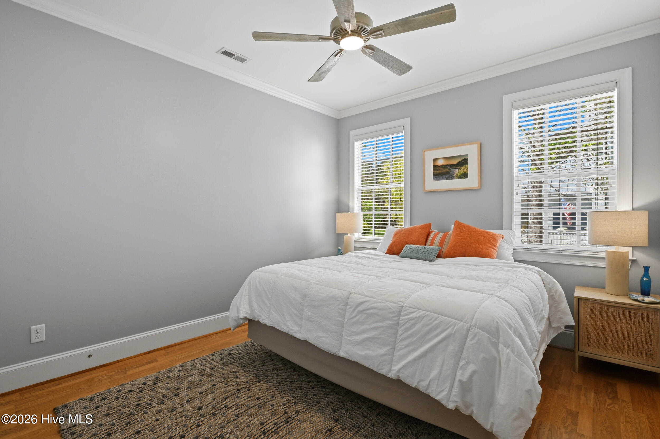 100566106 | Photo 30